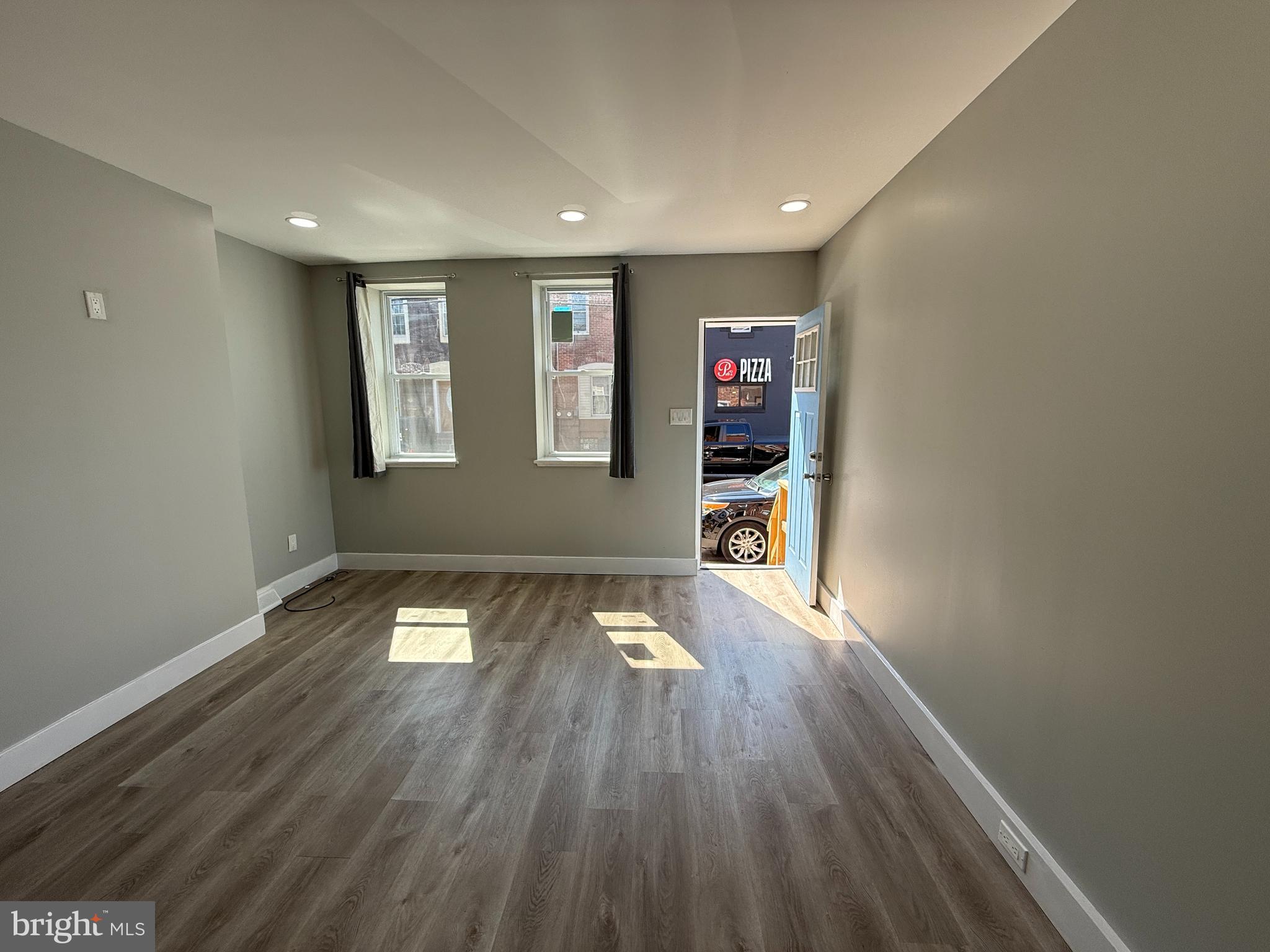 GRAYS FERRY - Residential