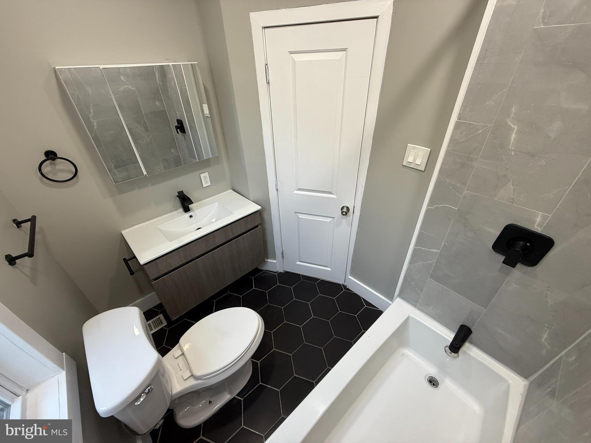 GRAYS FERRY - Residential