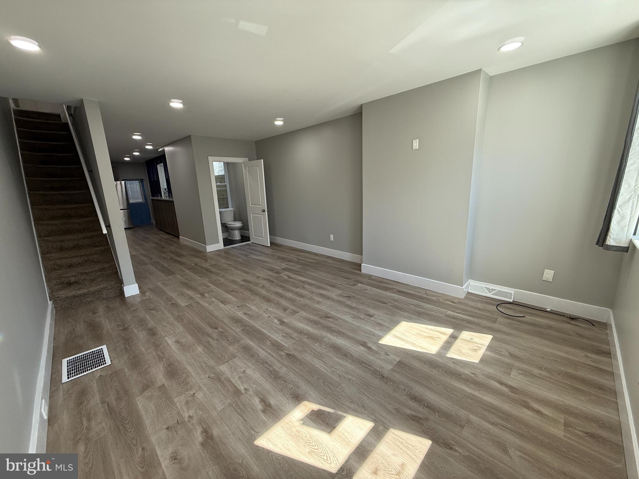 GRAYS FERRY - Residential