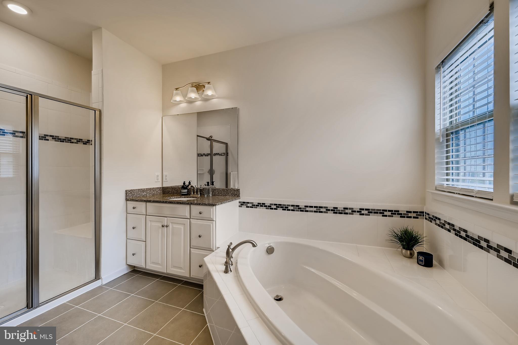 PINEY ORCHARD - Residential