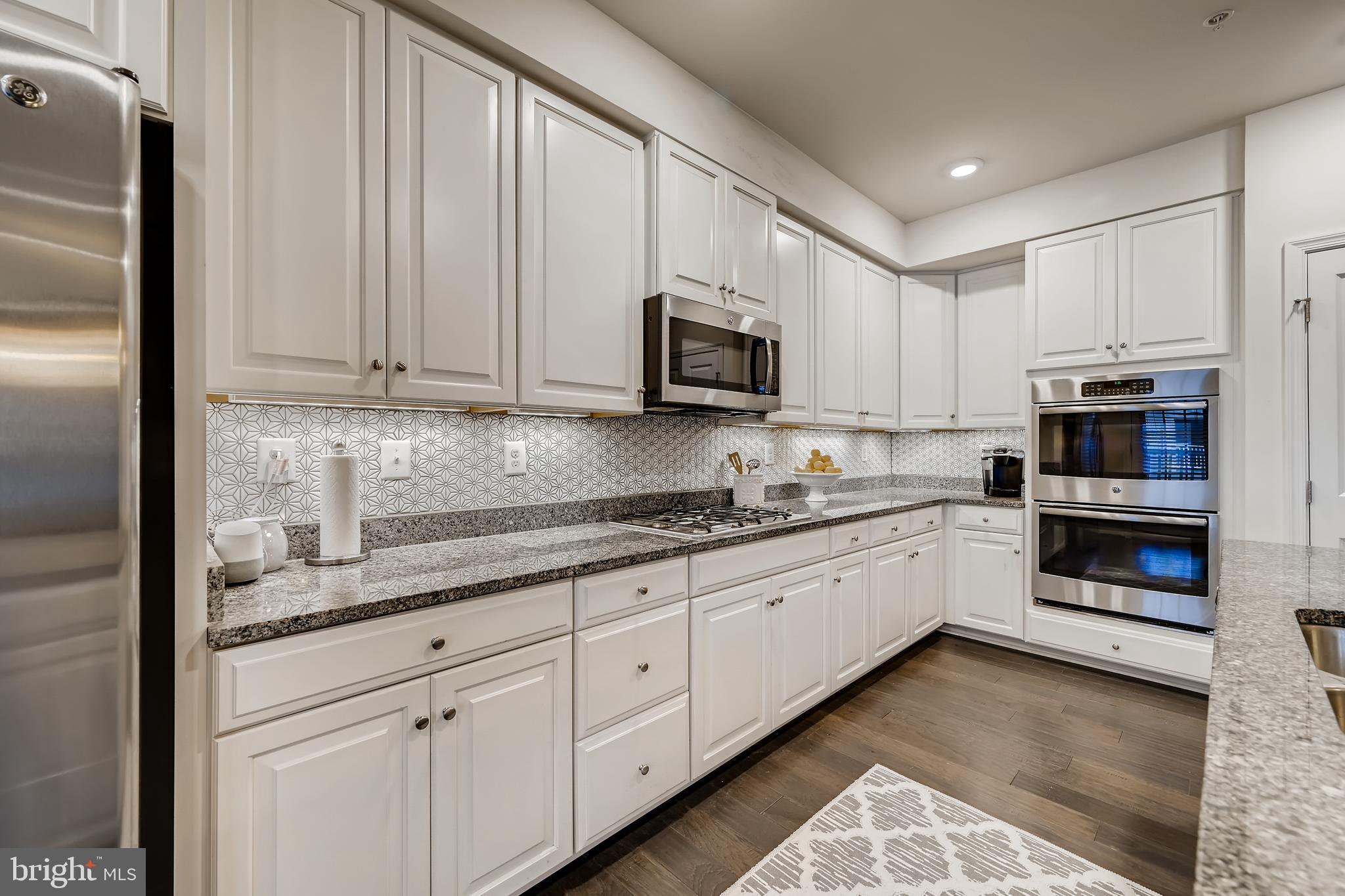 PINEY ORCHARD - Residential