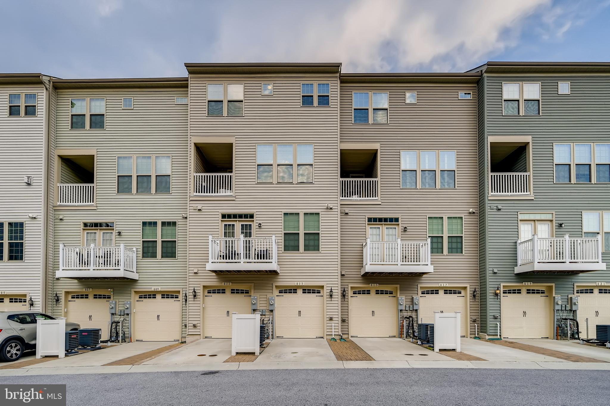 PINEY ORCHARD - Residential