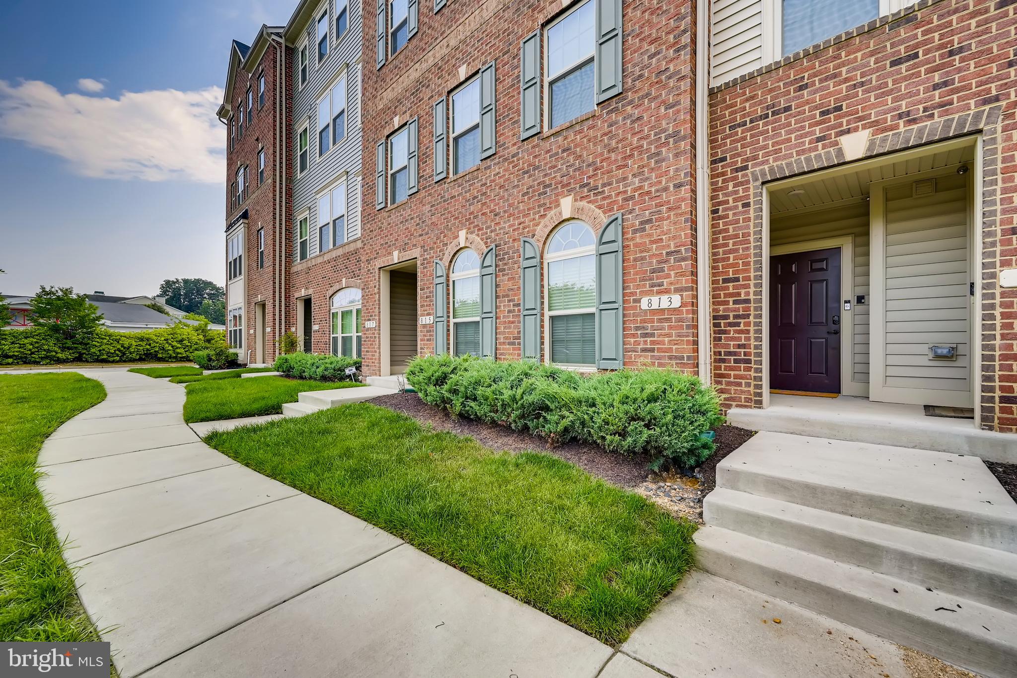 PINEY ORCHARD - Residential