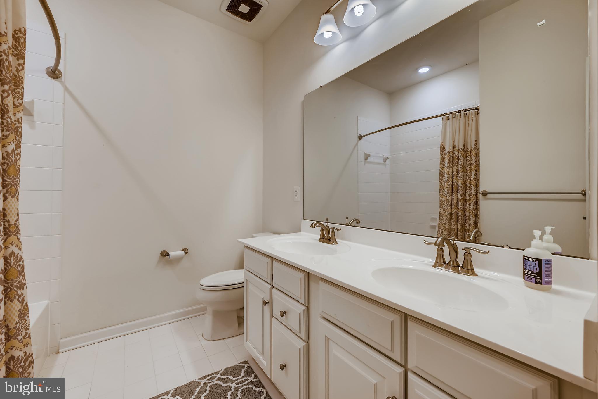 PINEY ORCHARD - Residential