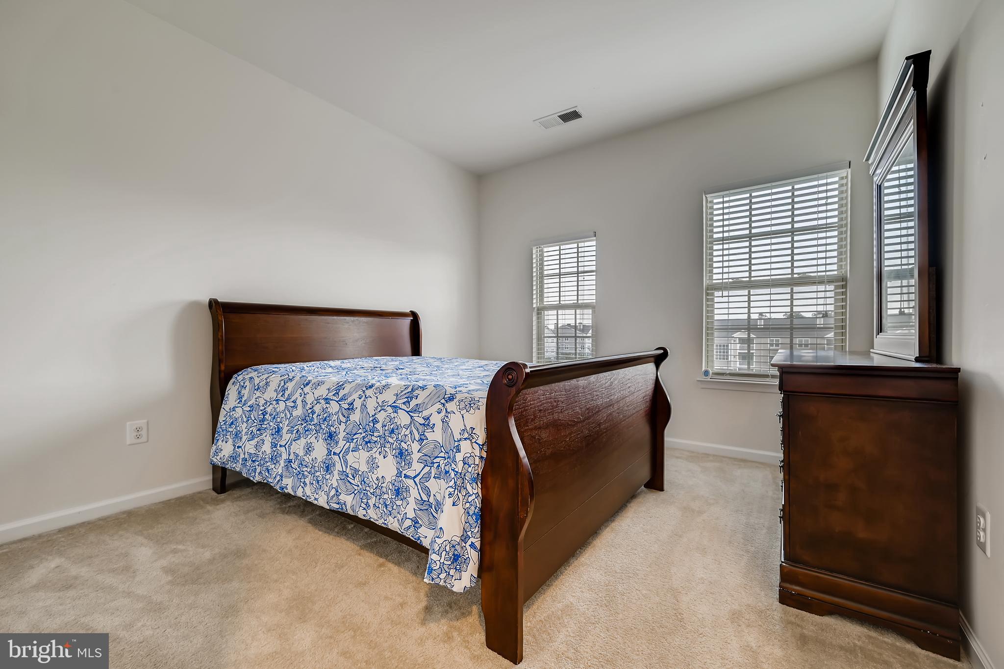 PINEY ORCHARD - Residential