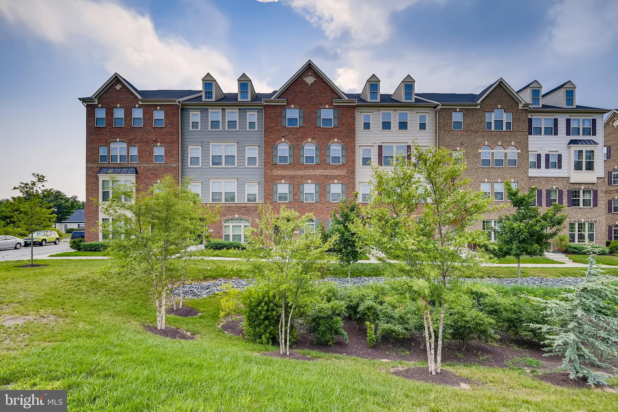 PINEY ORCHARD - Residential