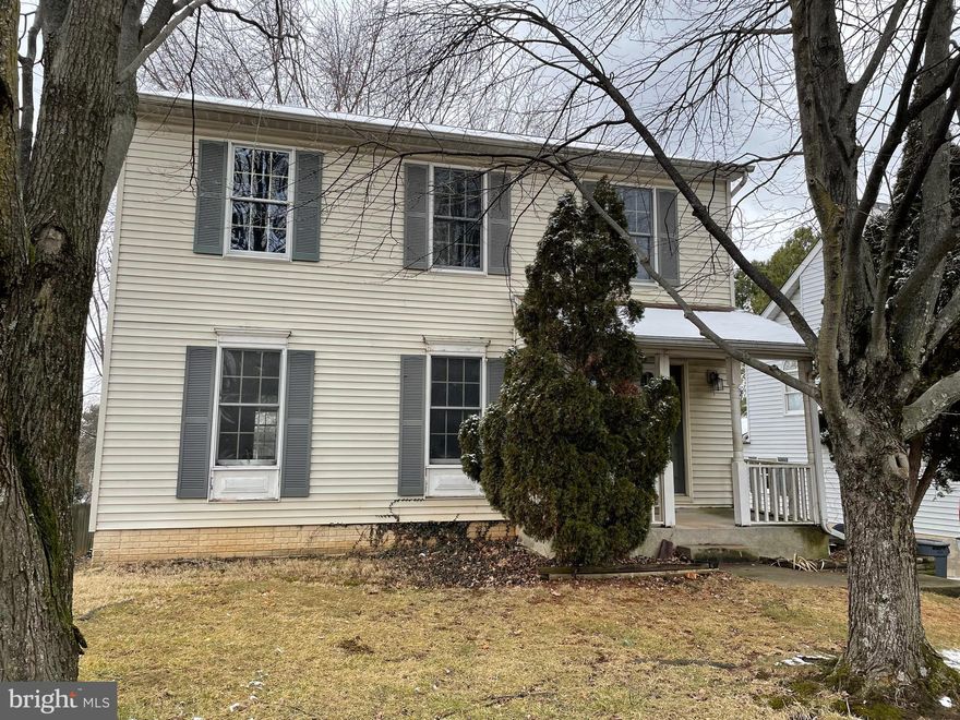 ESTATE SALE
LOTS of potential in this 4BR/2.5BA colonial which features an expansive deck spanning the entire backside of  the house-half is covered. Imagine gardening, playing or daydreaming in the large, flat and open backyard. The lower level had been used as a carpenter's workshop. NO HEAT, the property has been "winterized"-no running water The property needs a new HVAC system and new flooring throughout. . Bring your VISION  and IMAGINE it clean and painted. IT WILL BE LOVELY AGAIN!