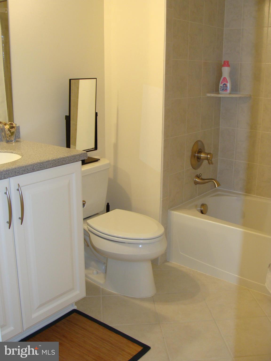 STOCKWELL MANOR - Residential Lease