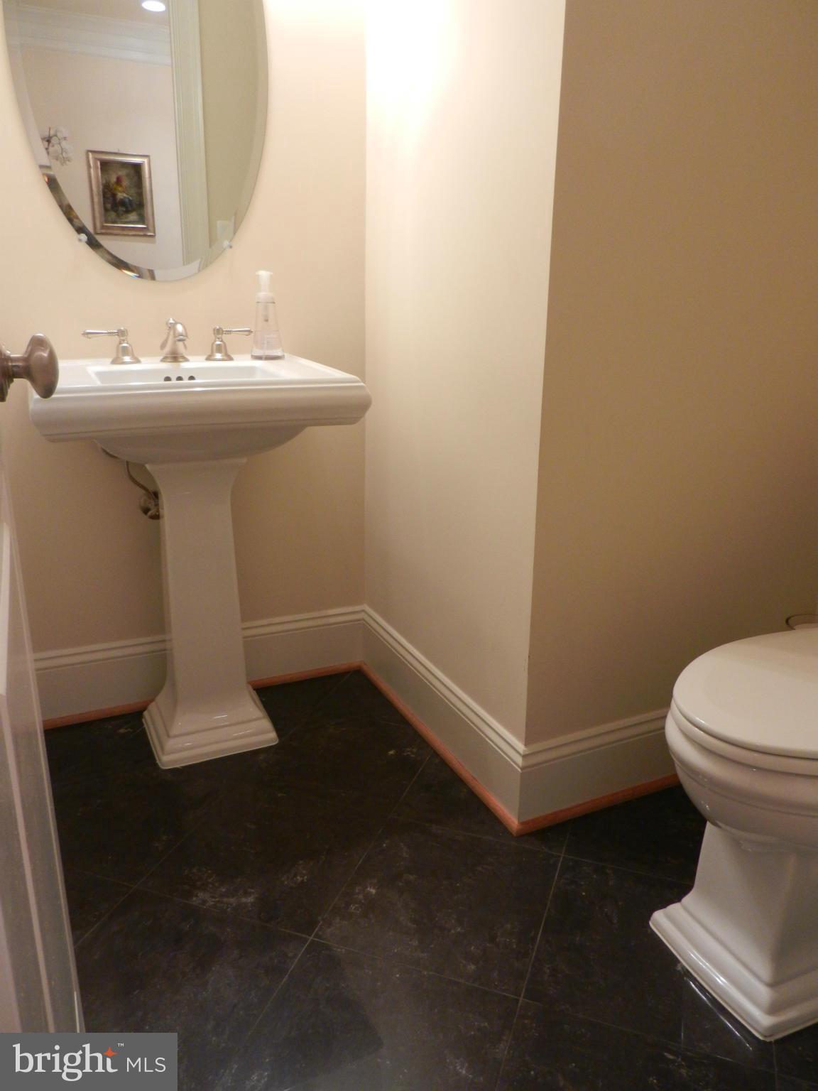 STOCKWELL MANOR - Residential Lease