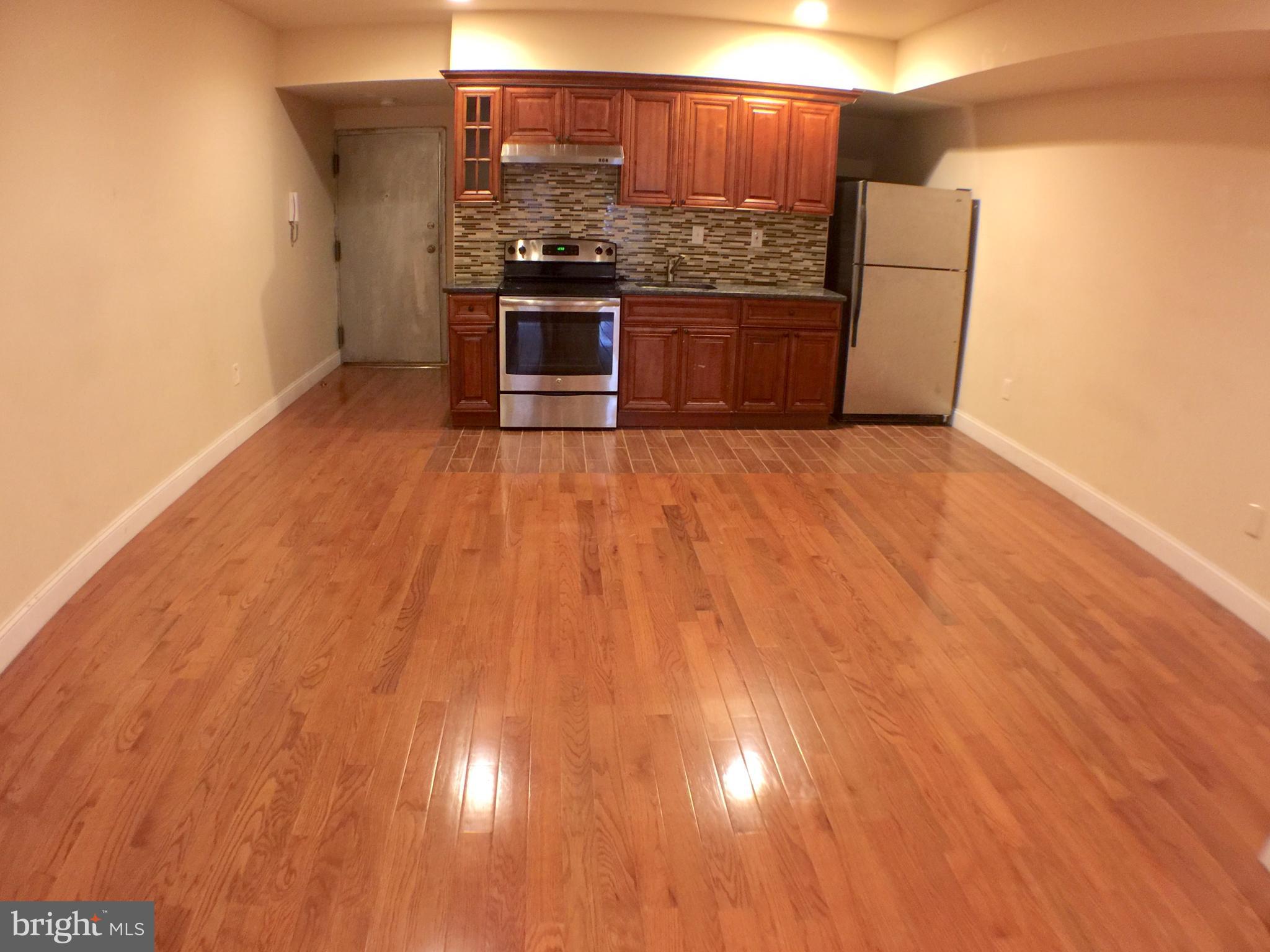 CHINATOWN - Residential Lease