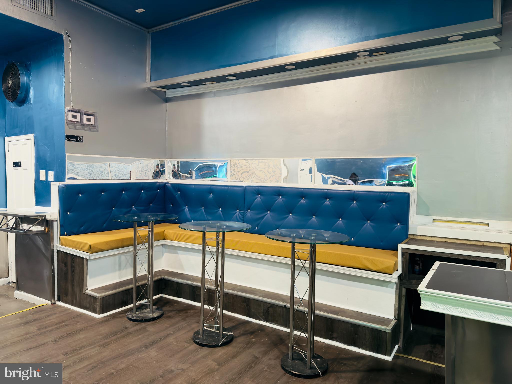 FELTONVILLE - Commercial Sale