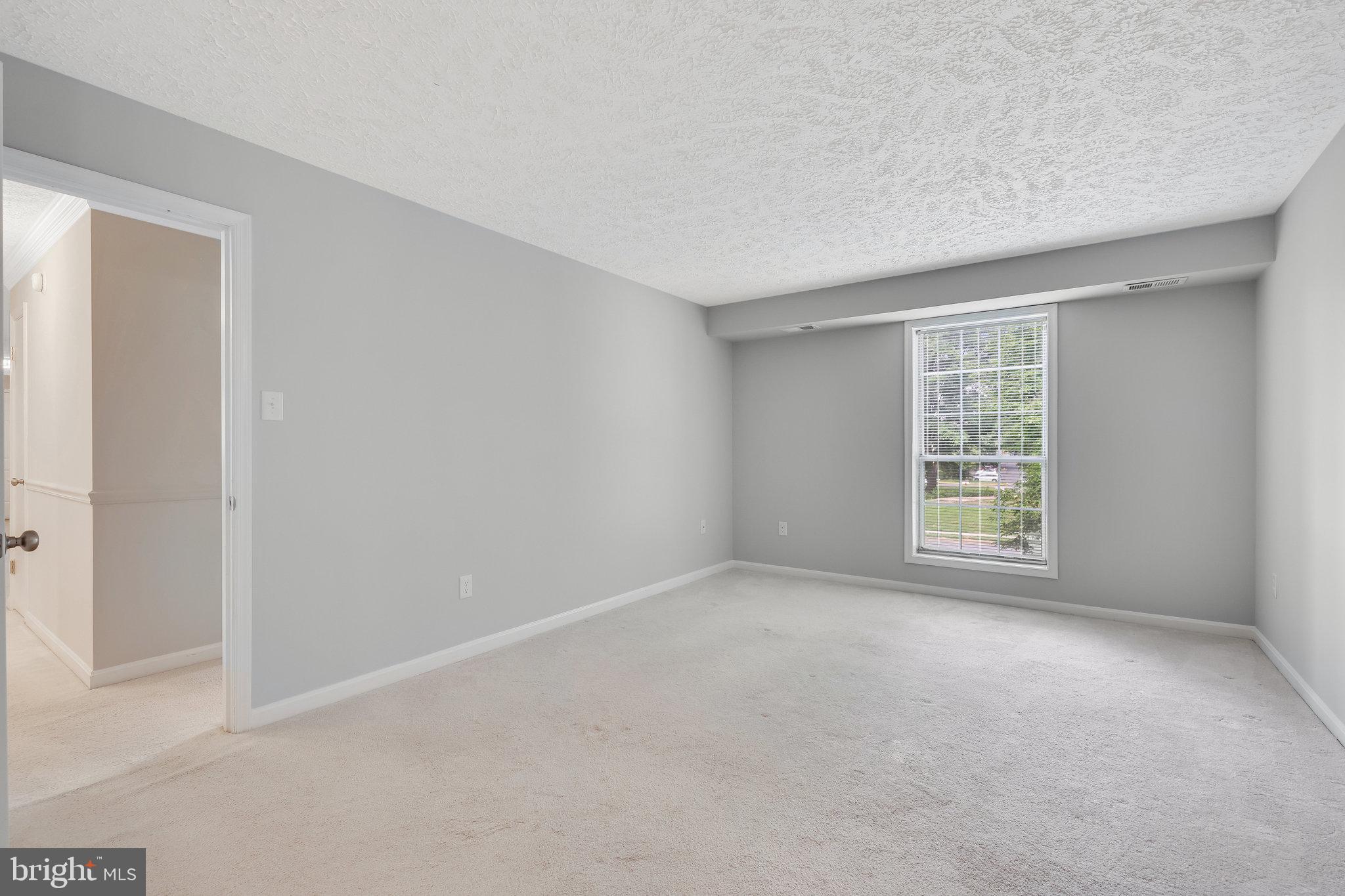 THE OAKTON - Residential