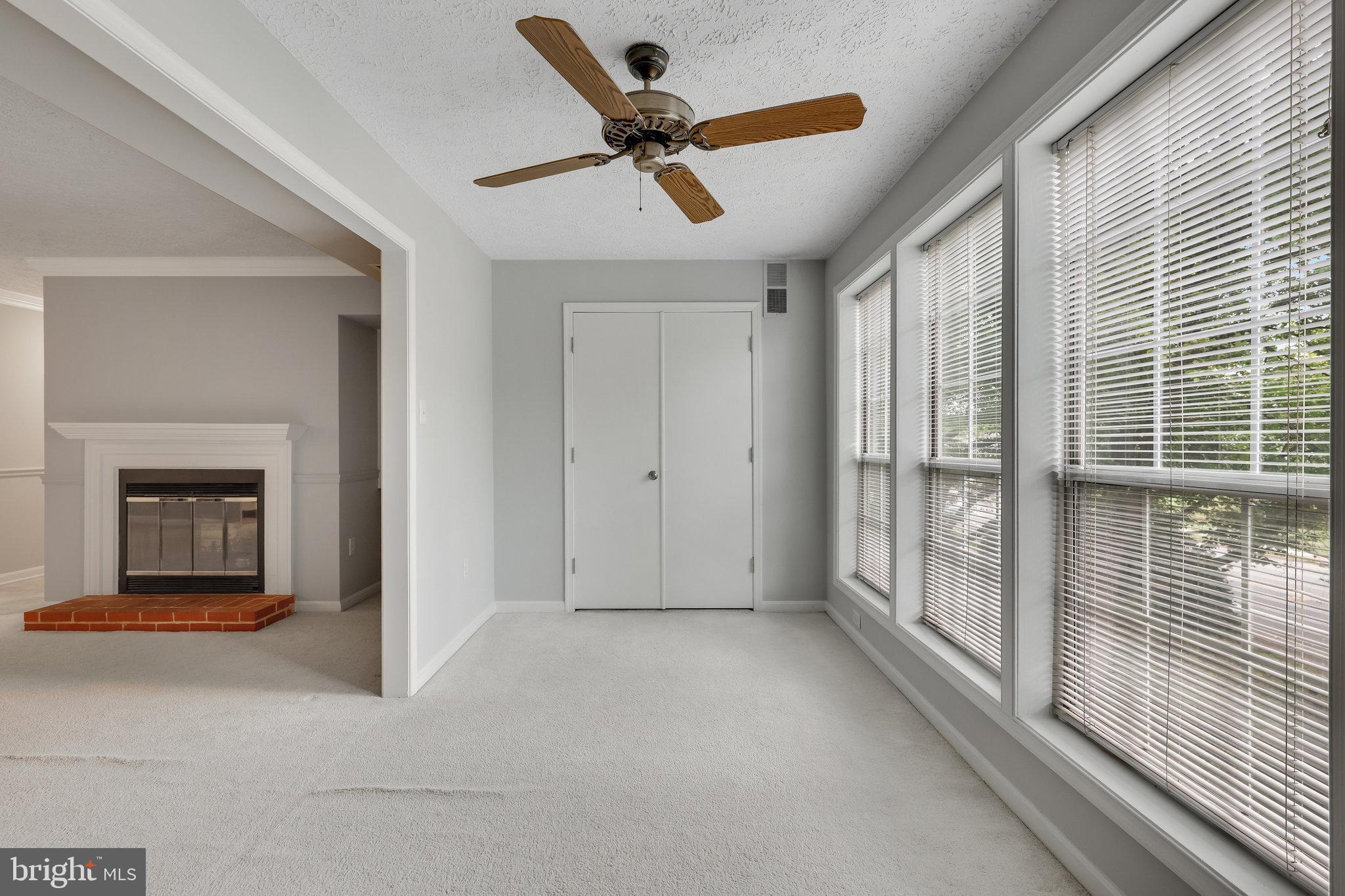 THE OAKTON - Residential