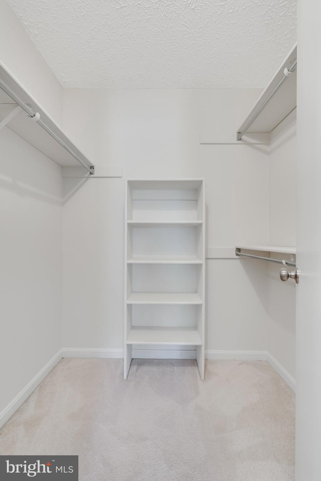 THE OAKTON - Residential