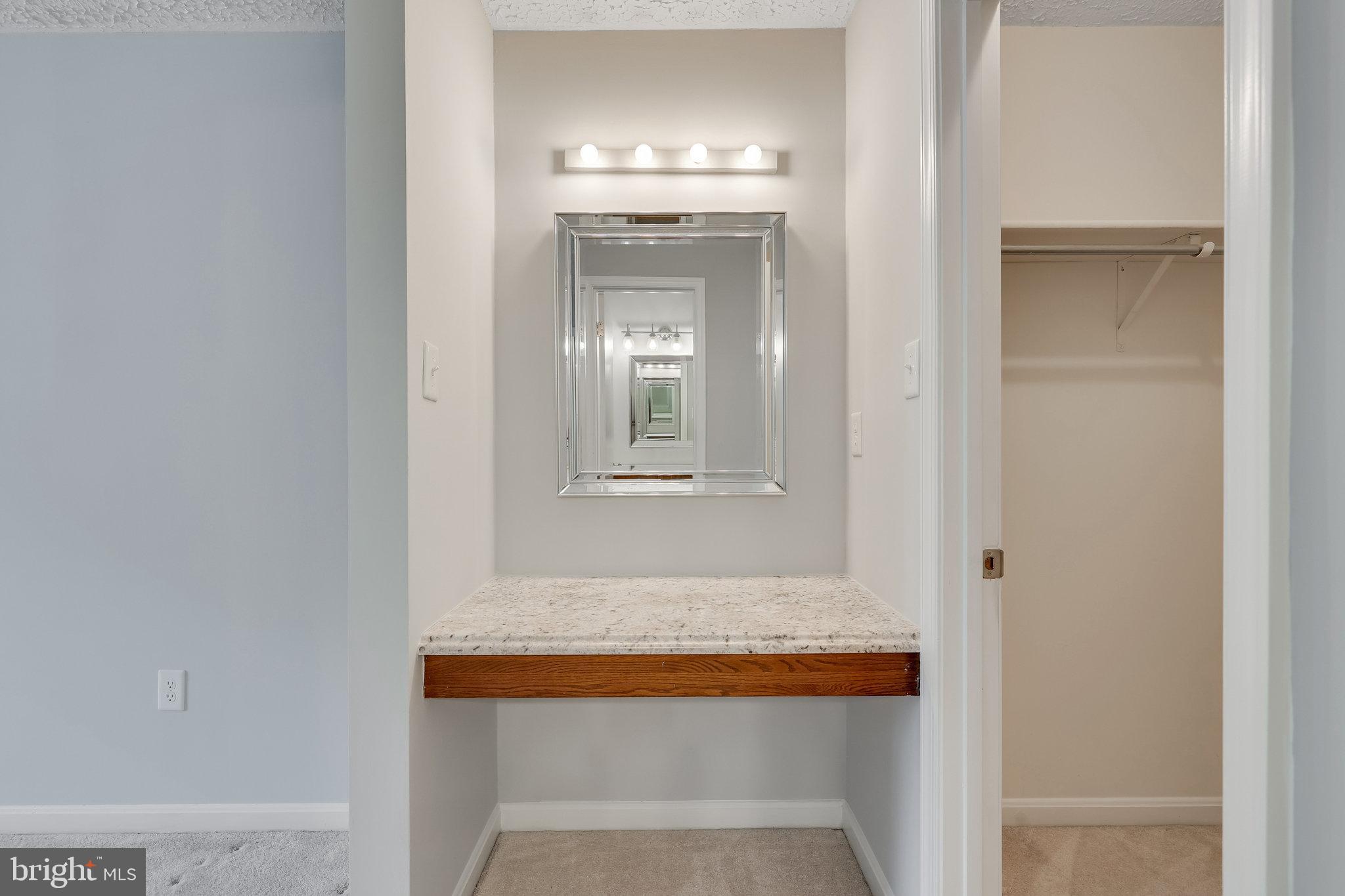 THE OAKTON - Residential