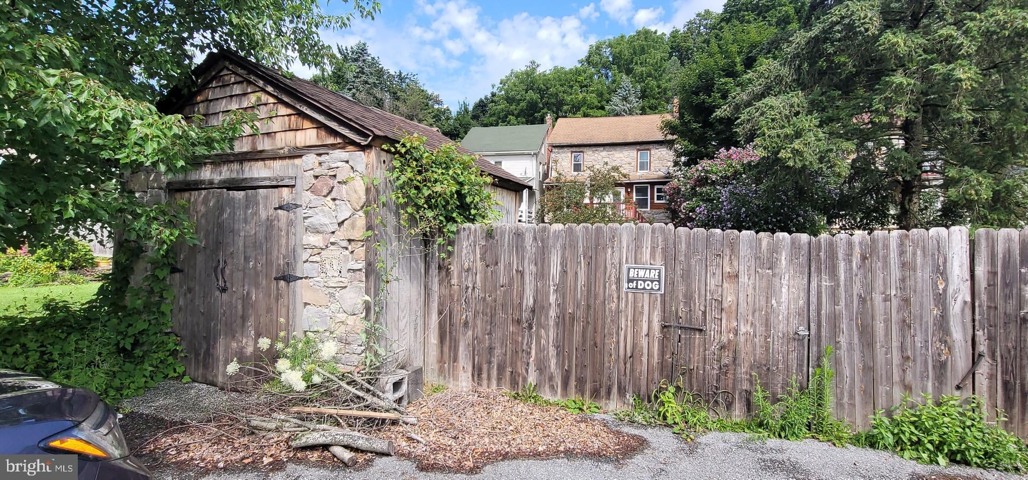 42 E WYOMISSING AVENUE