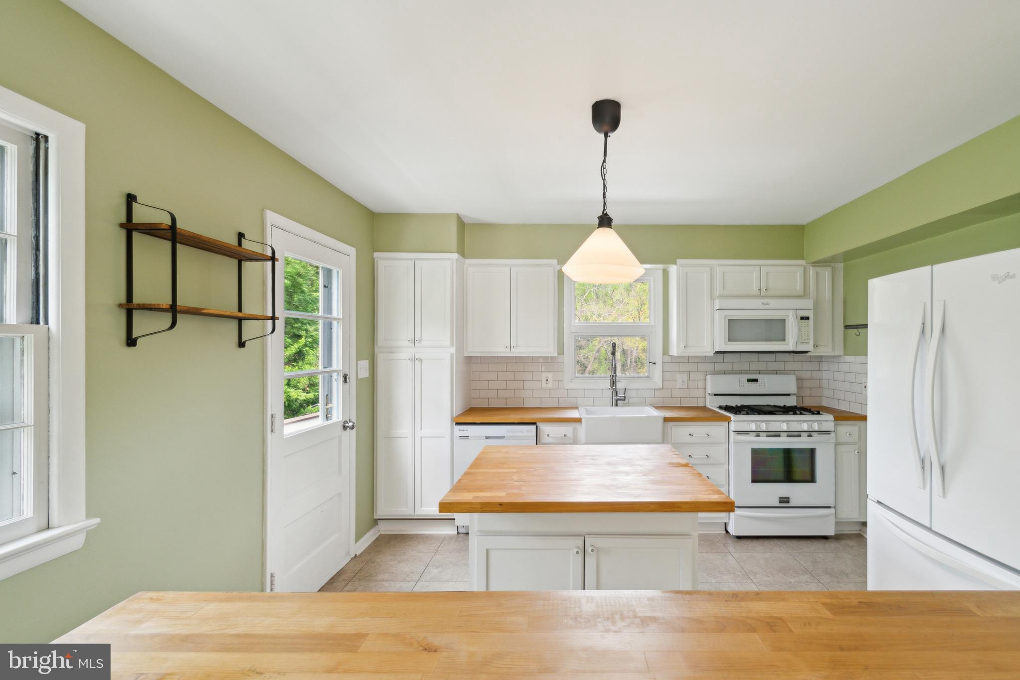 MOUNT WASHINGTON - Residential