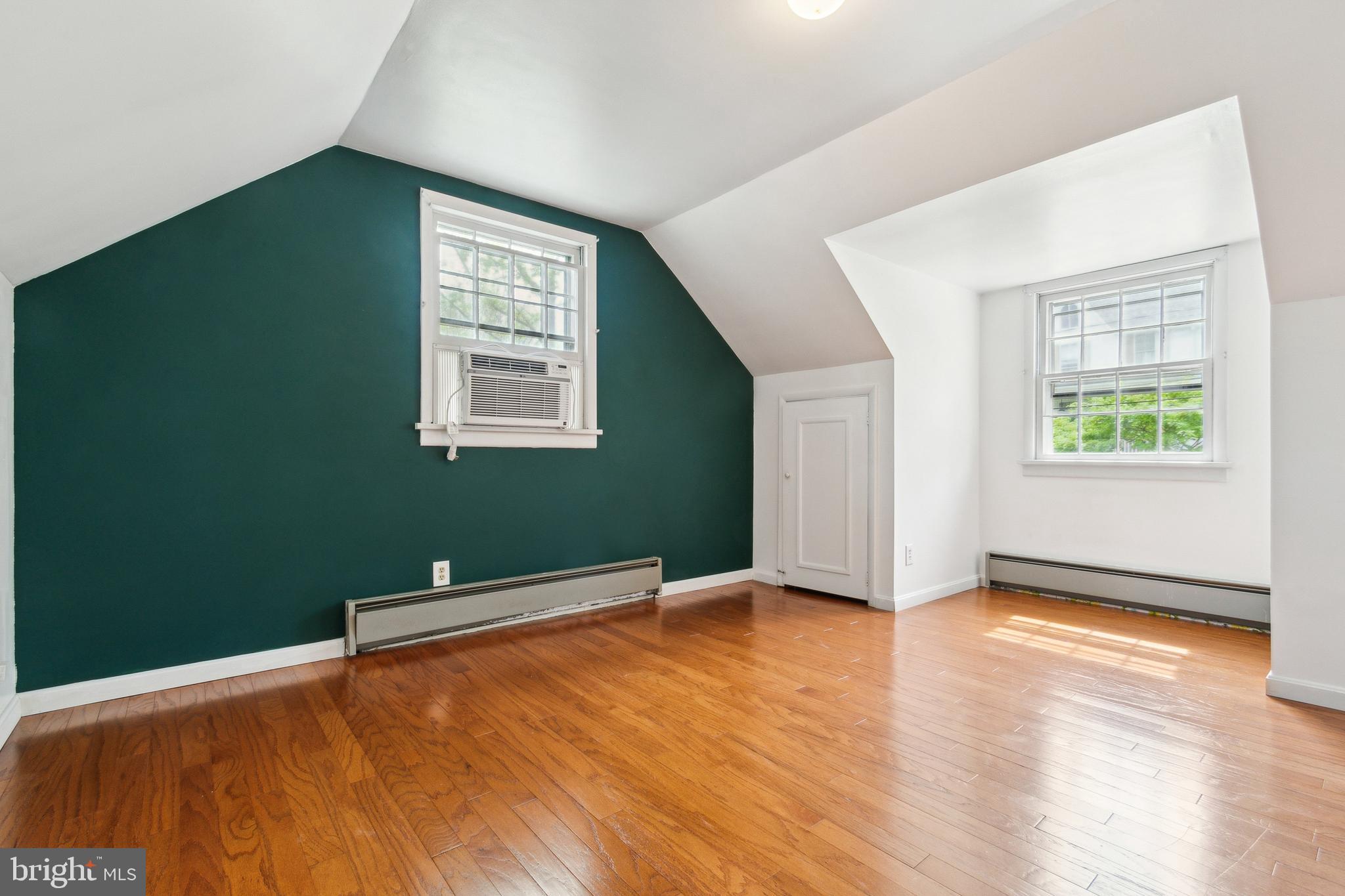 MOUNT WASHINGTON - Residential