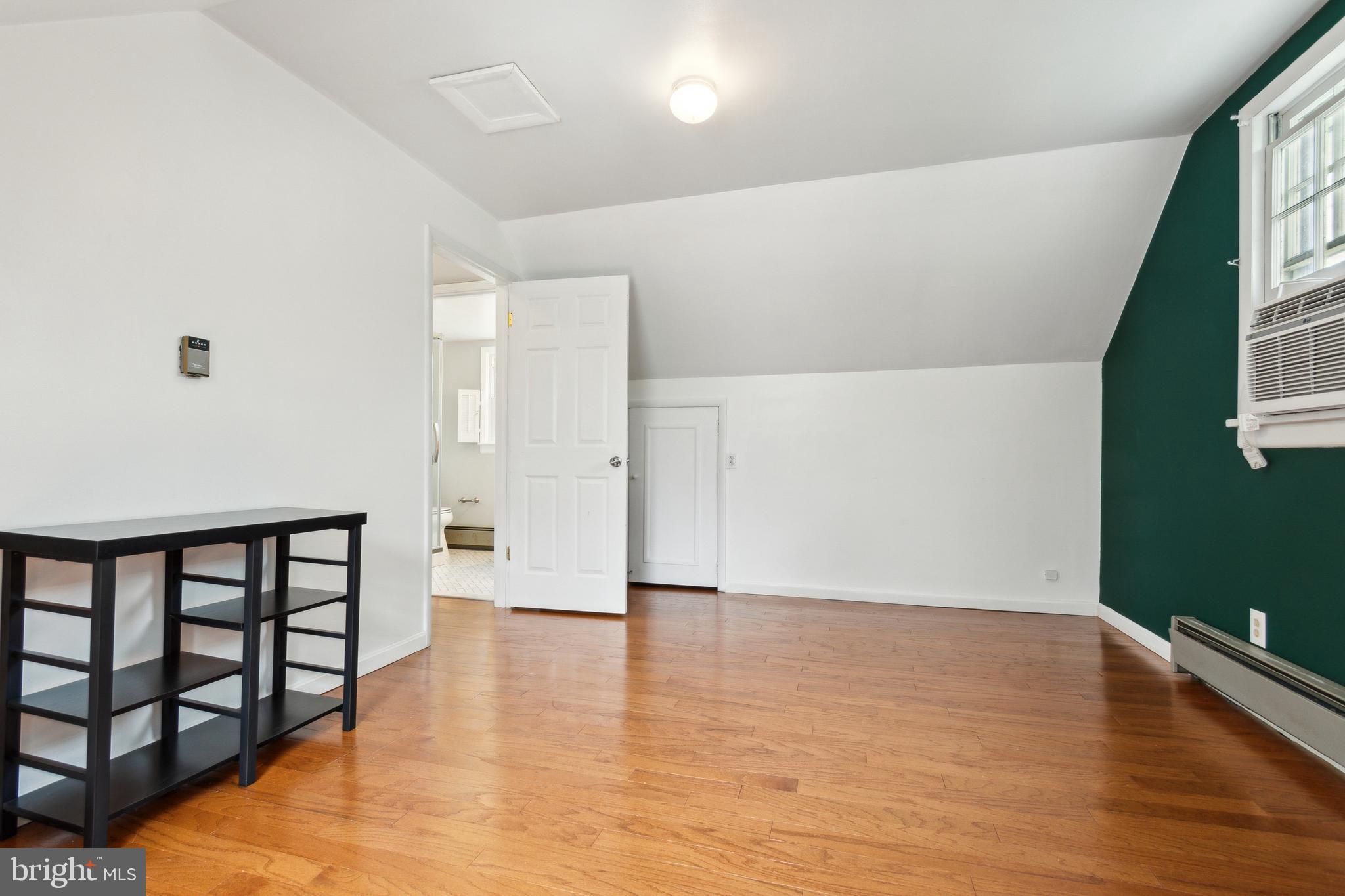 MOUNT WASHINGTON - Residential