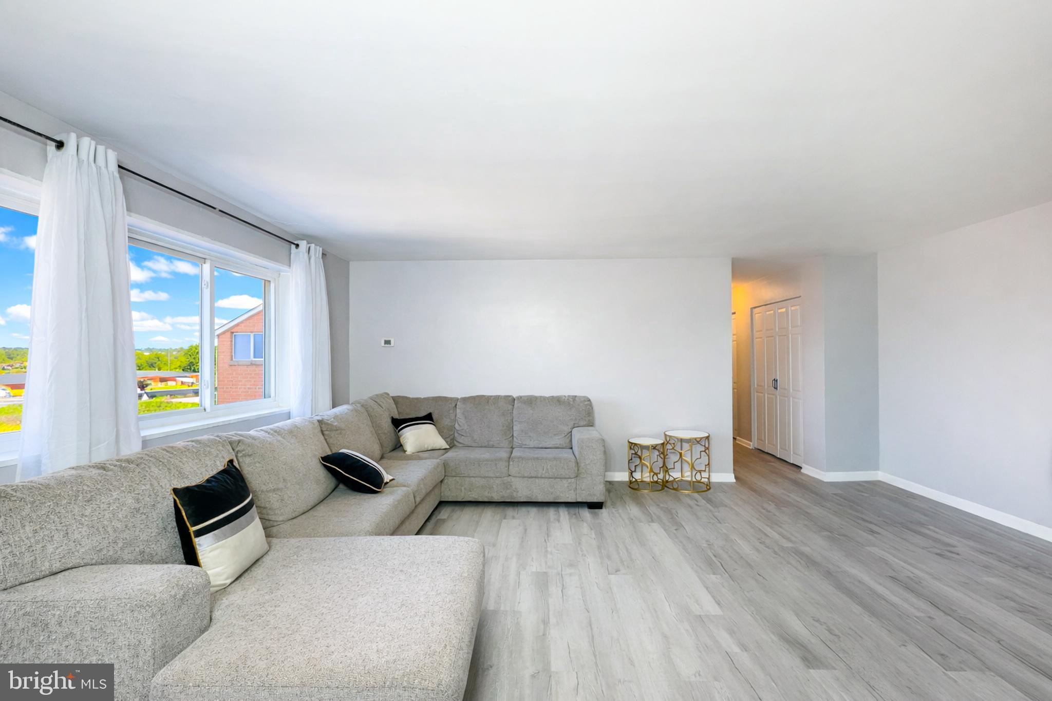 THE CAROLYN - Residential