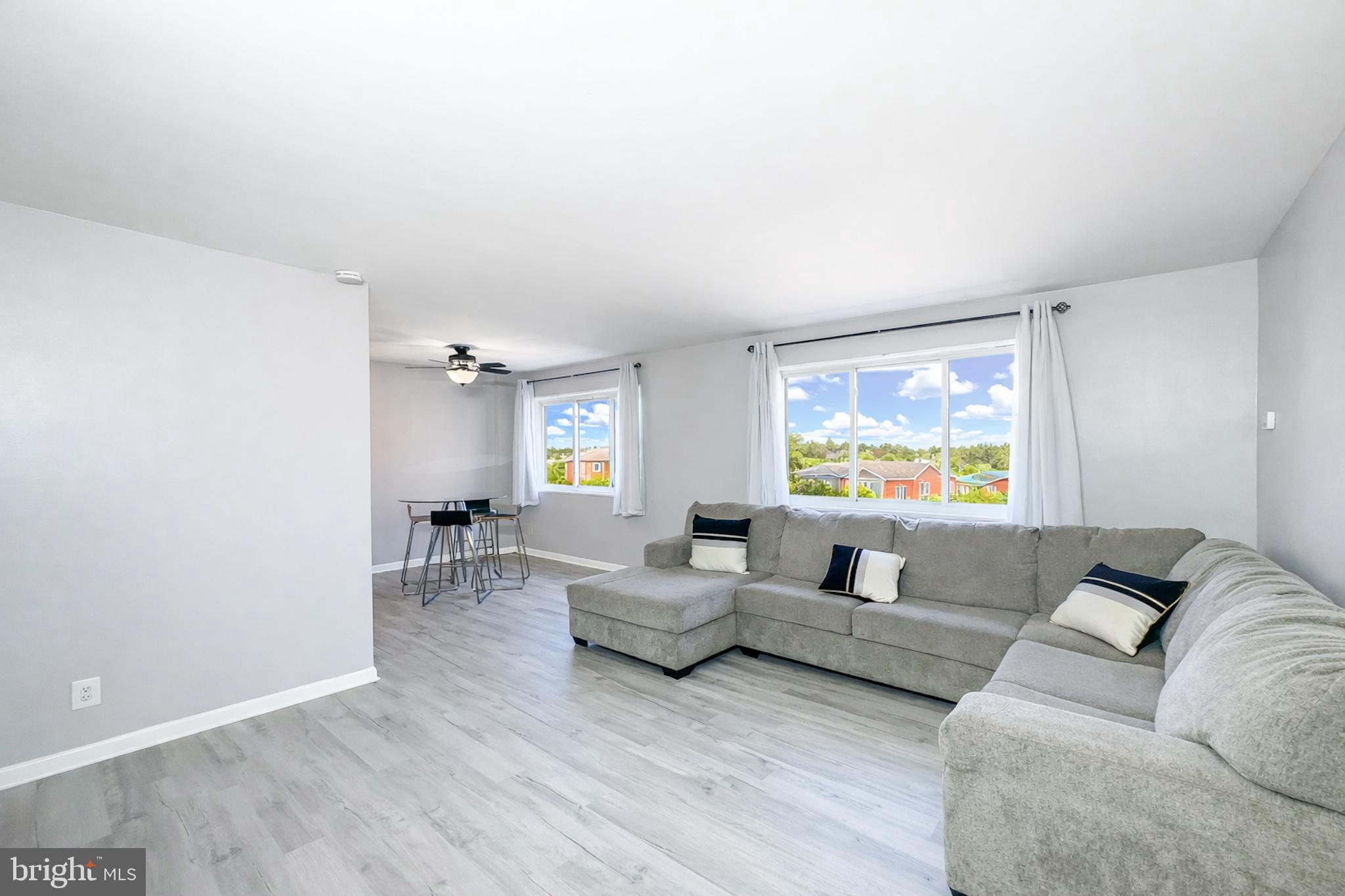 THE CAROLYN - Residential