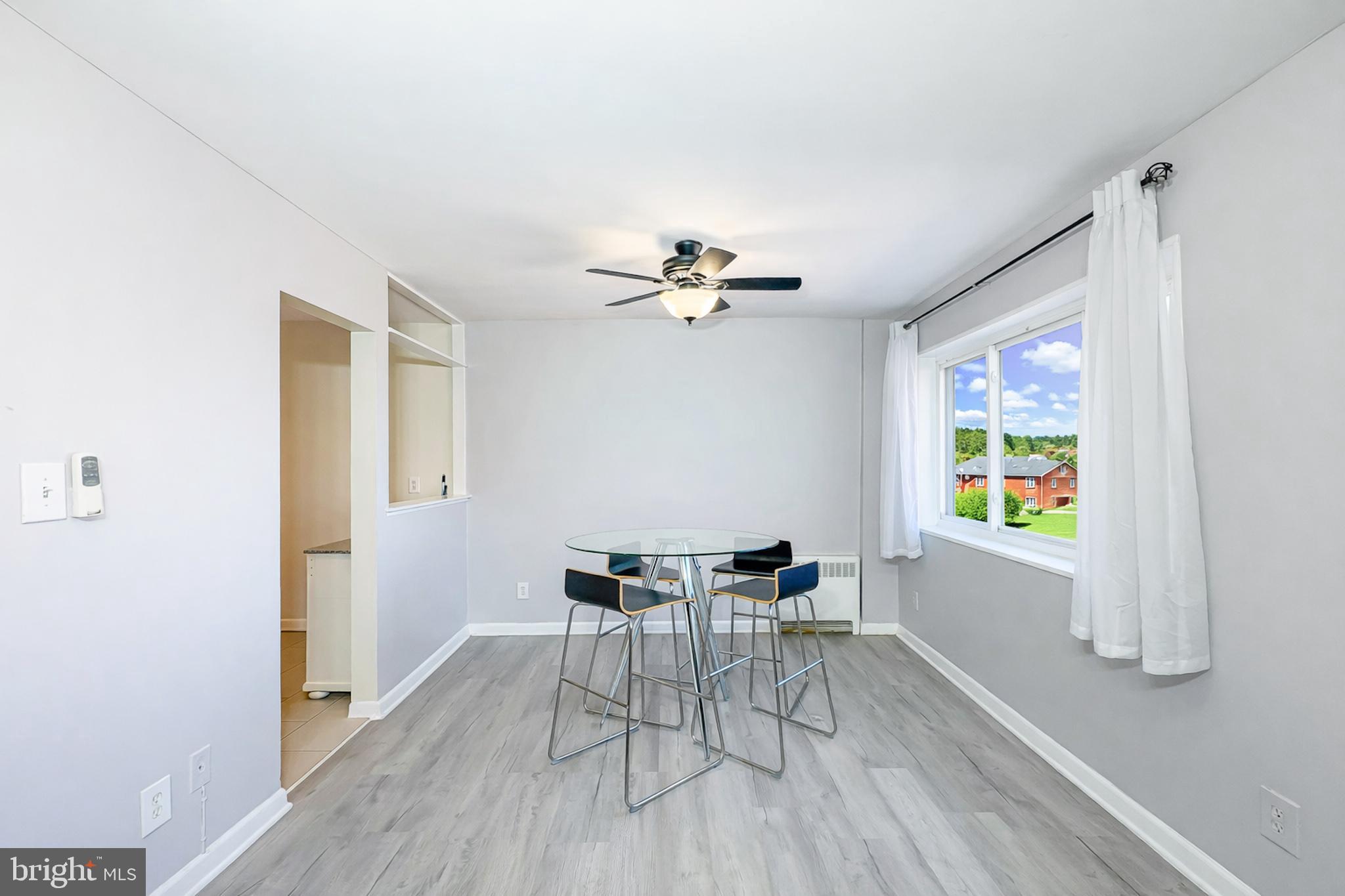 THE CAROLYN - Residential