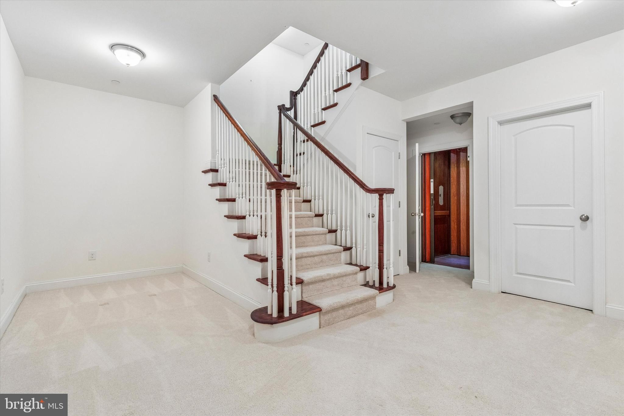 RESERVE AT CREEKSIDE - Residential