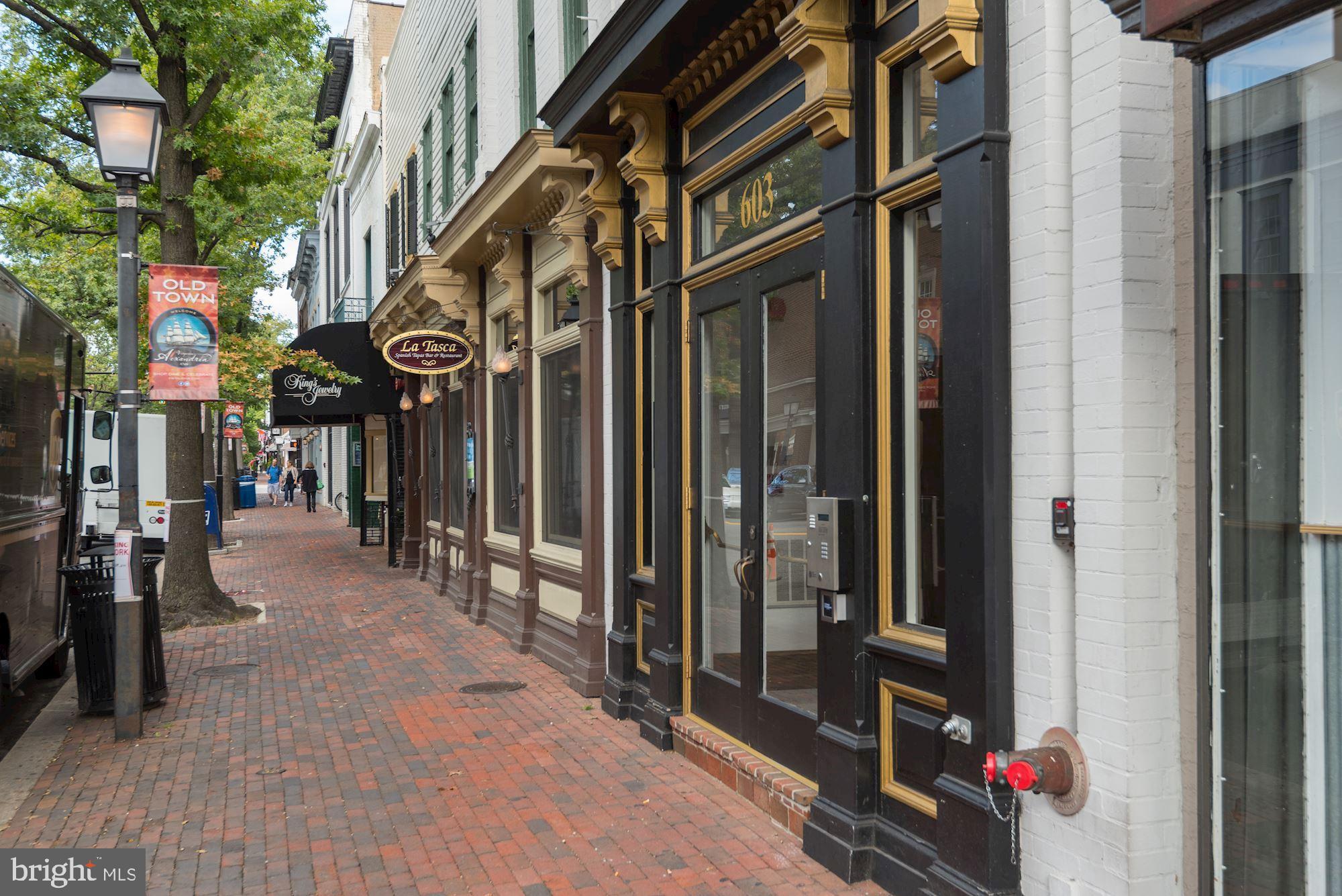 1600 PRINCE STREET - Residential Lease