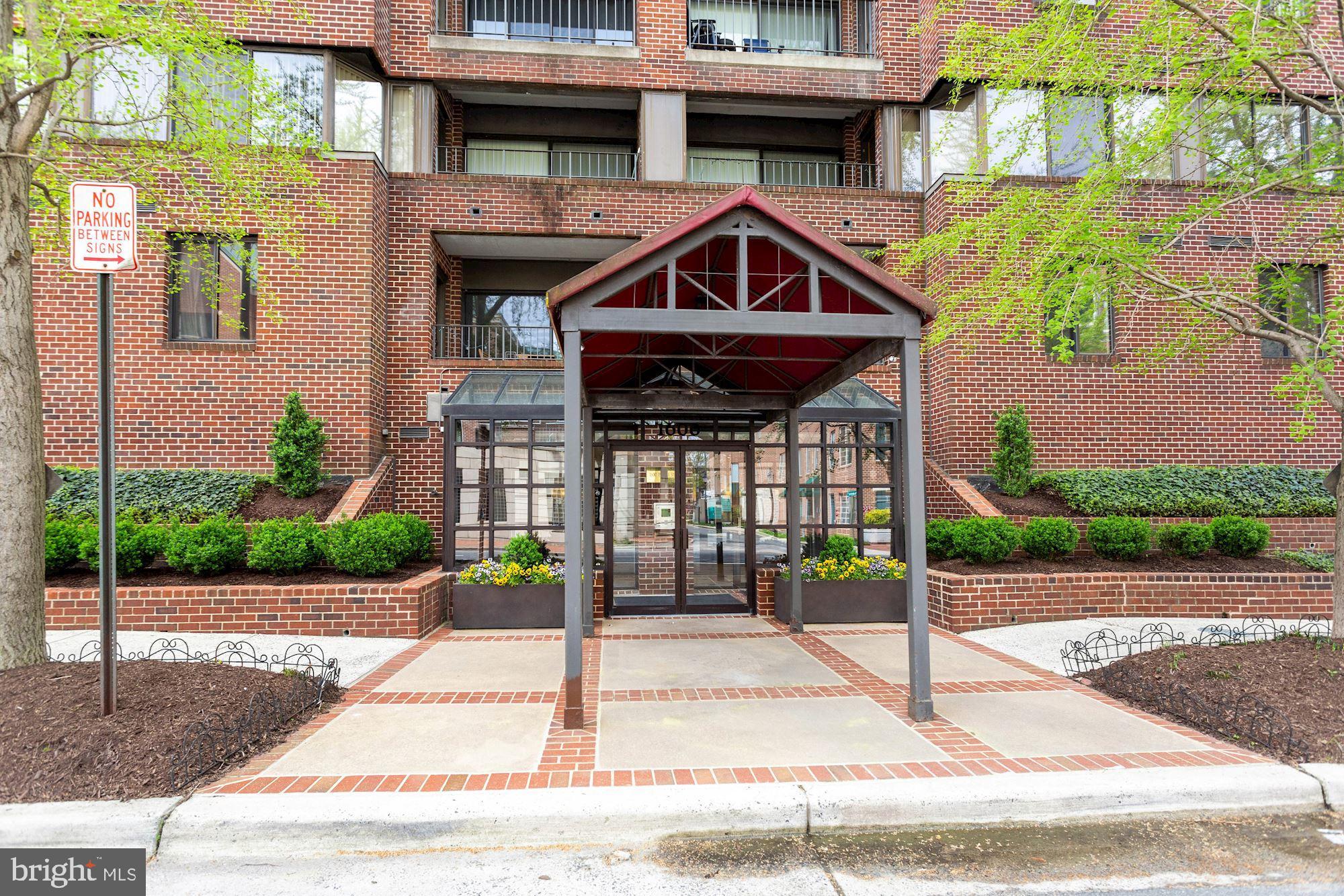 1600 PRINCE STREET - Residential Lease