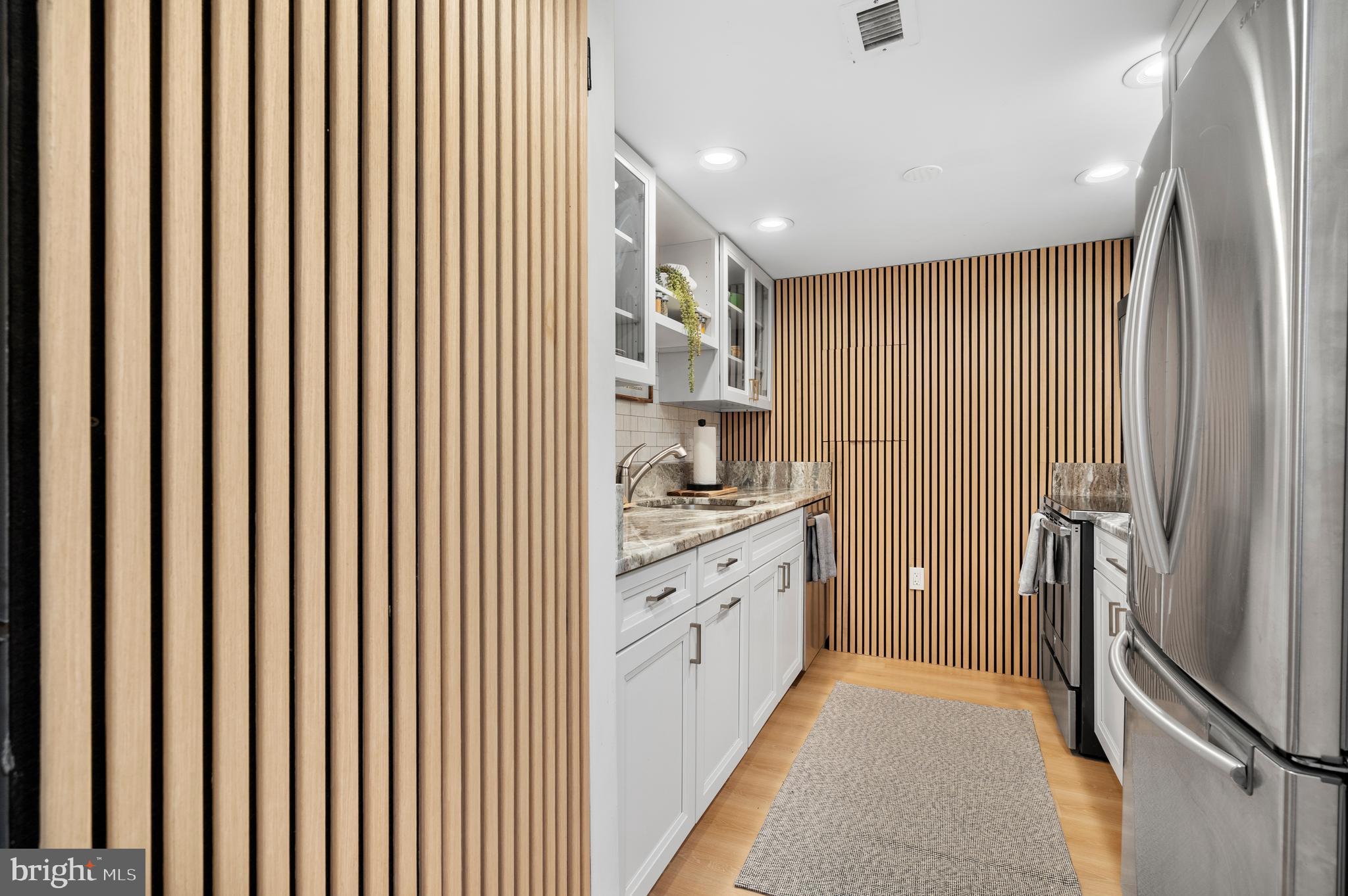 1600 PRINCE STREET - Residential Lease