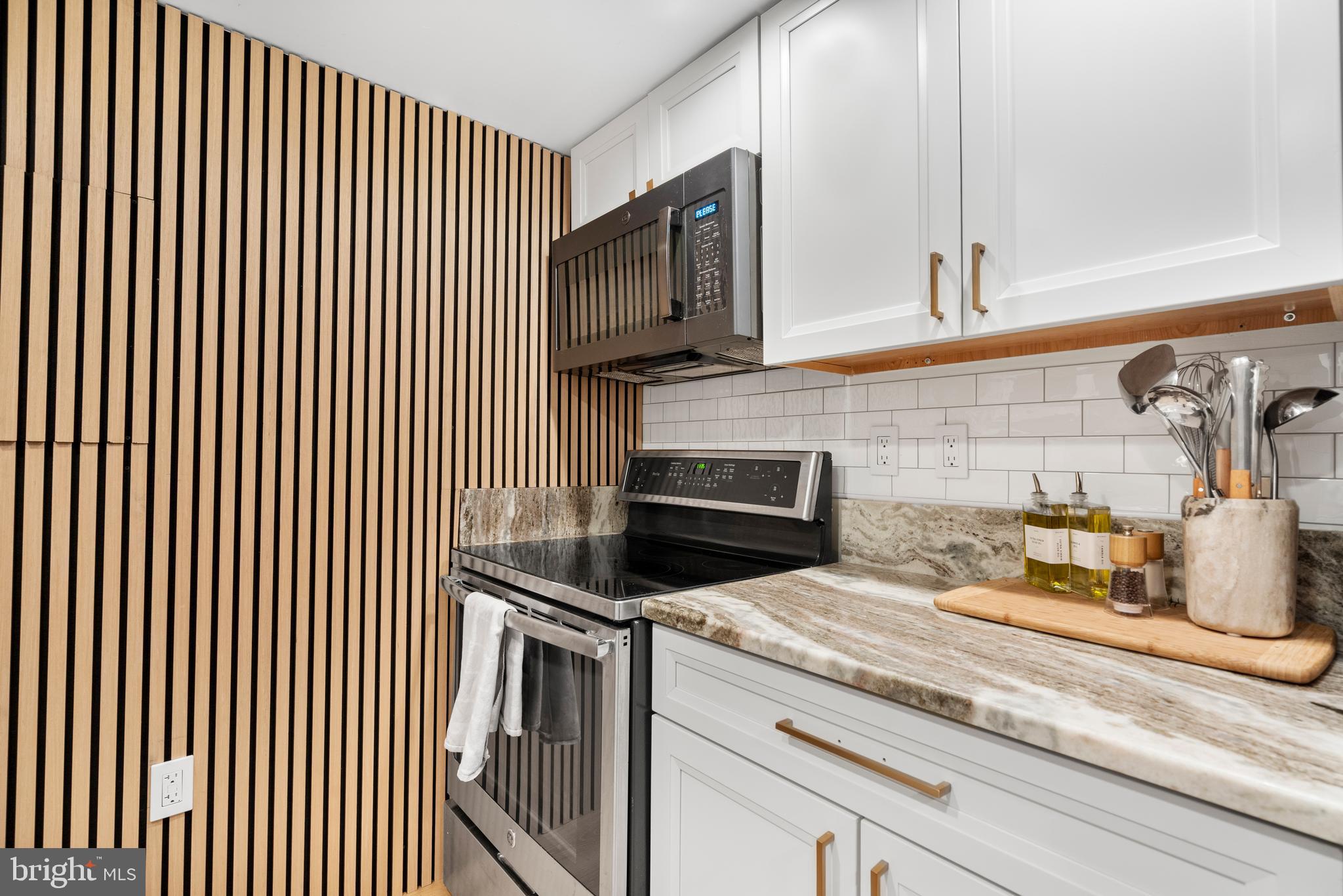 1600 PRINCE STREET - Residential Lease