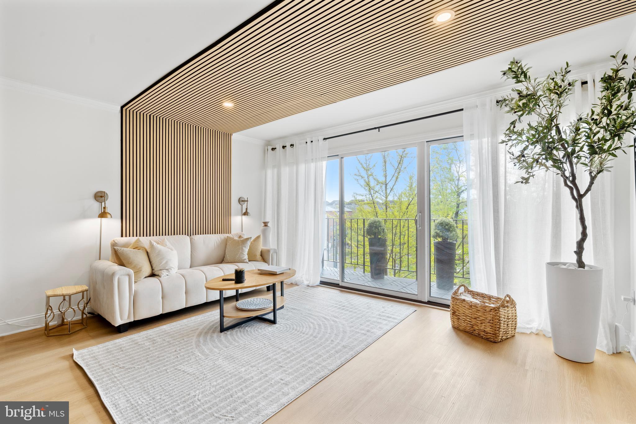 1600 PRINCE STREET - Residential Lease