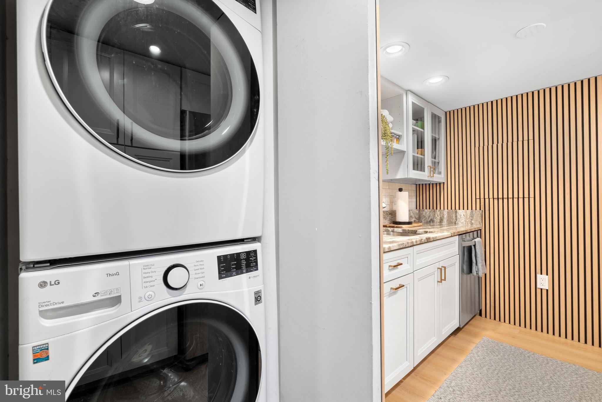 1600 PRINCE STREET - Residential Lease