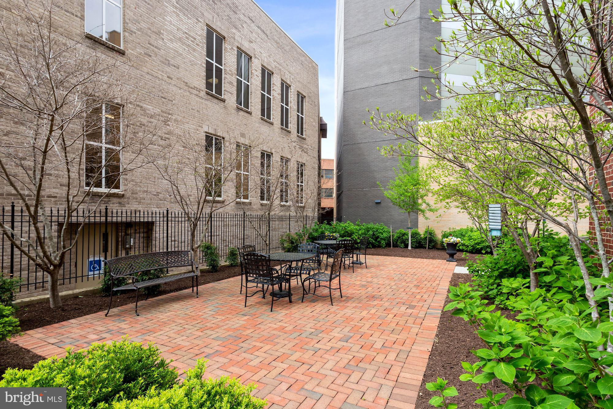 1600 PRINCE STREET - Residential Lease