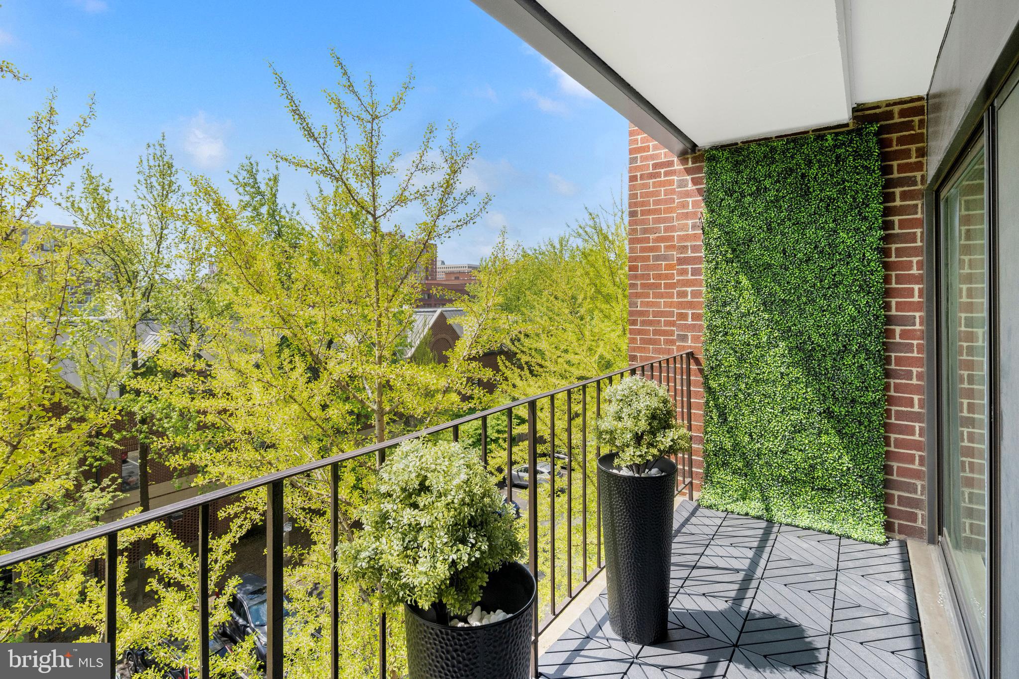 1600 PRINCE STREET - Residential Lease