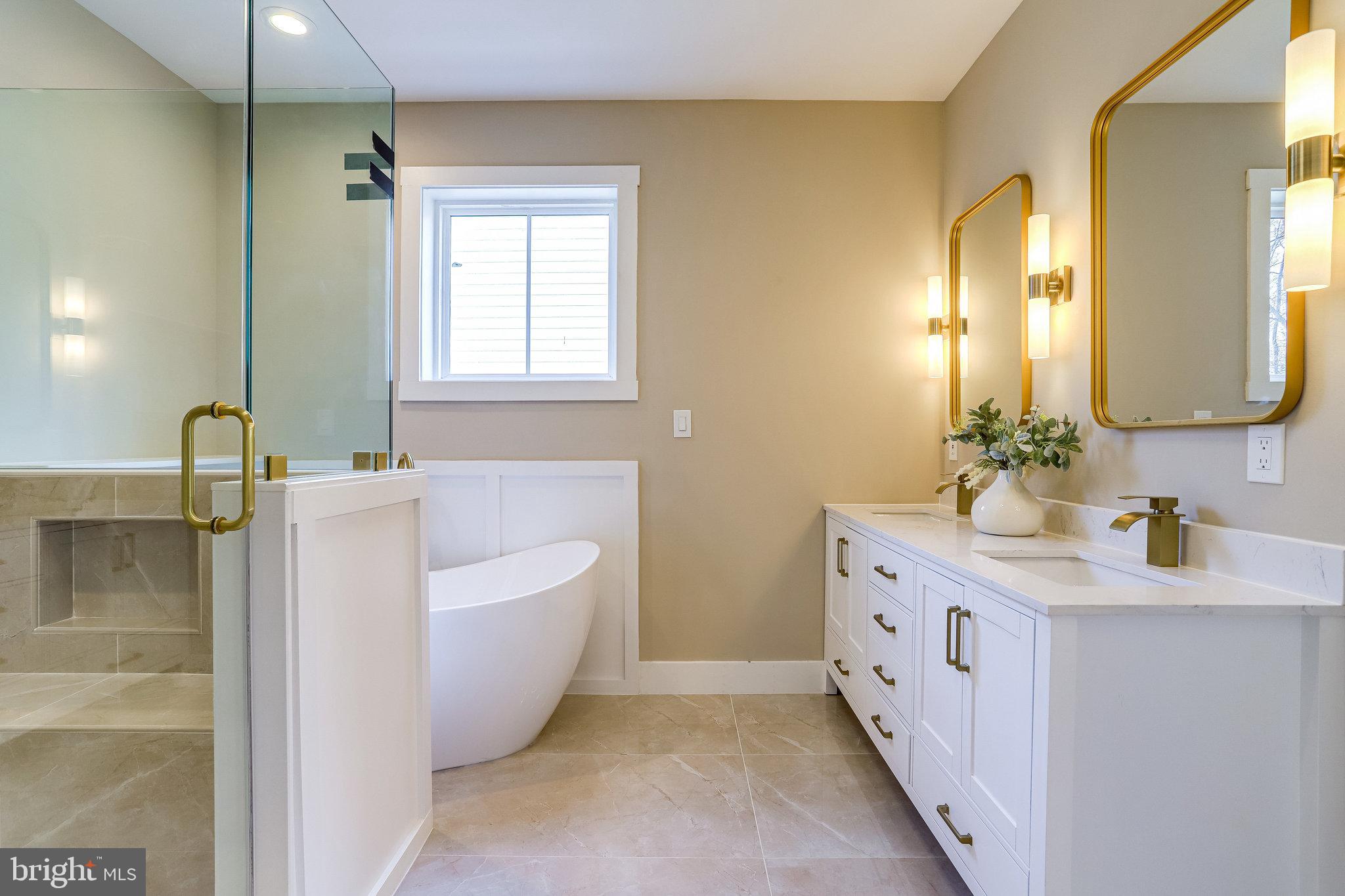 PIMMIT HILLS - Residential