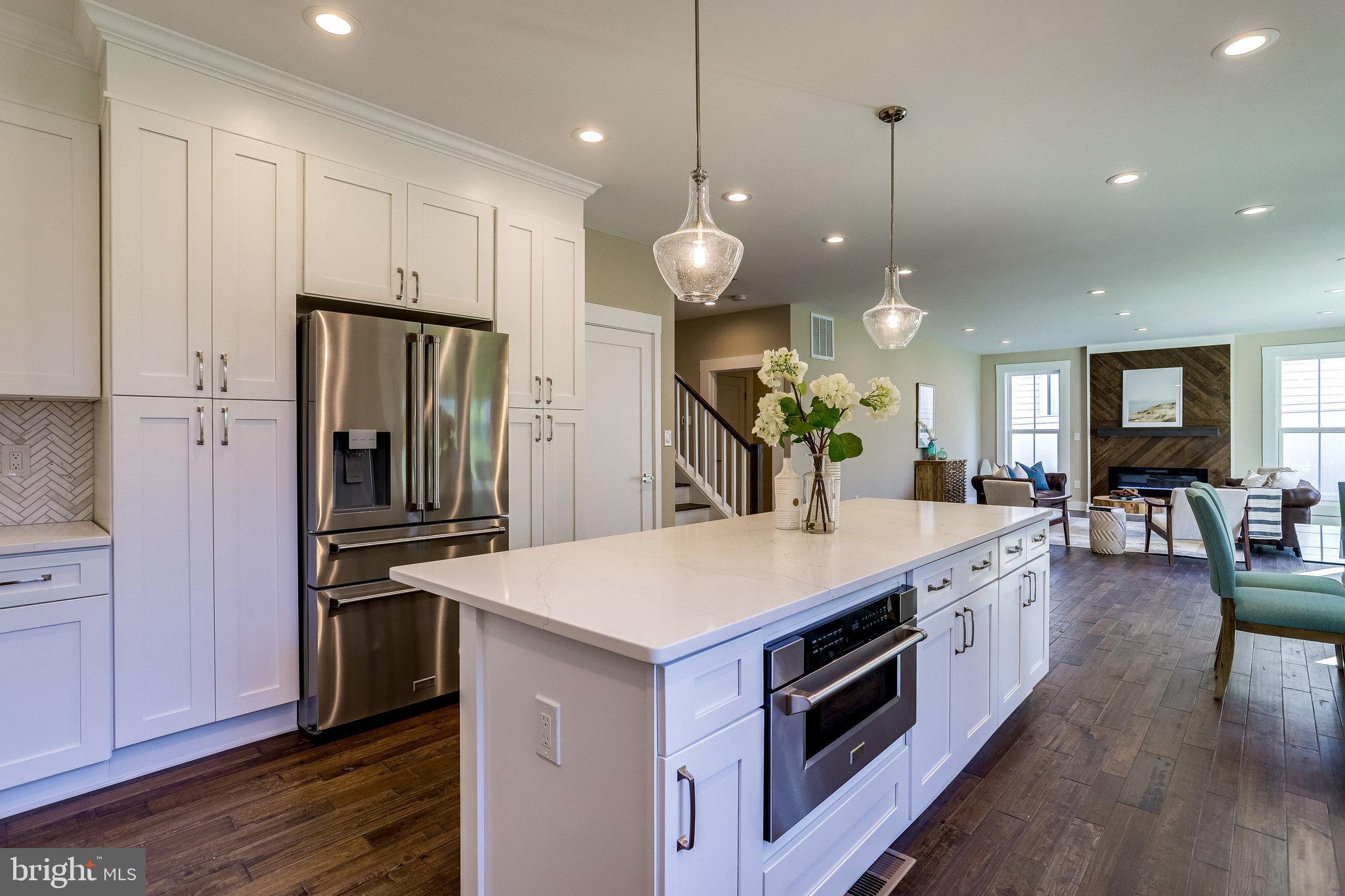 PIMMIT HILLS - Residential