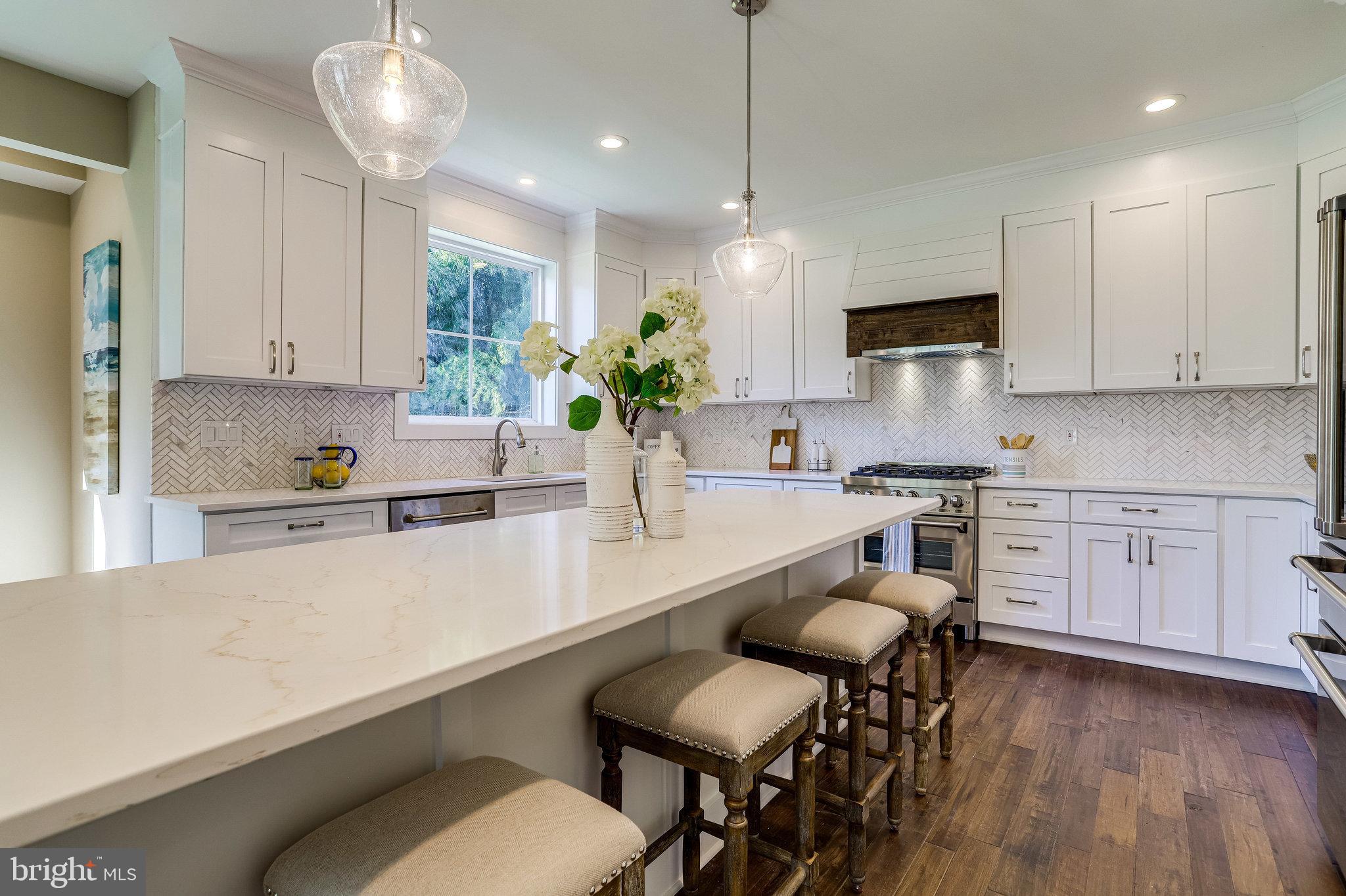 PIMMIT HILLS - Residential