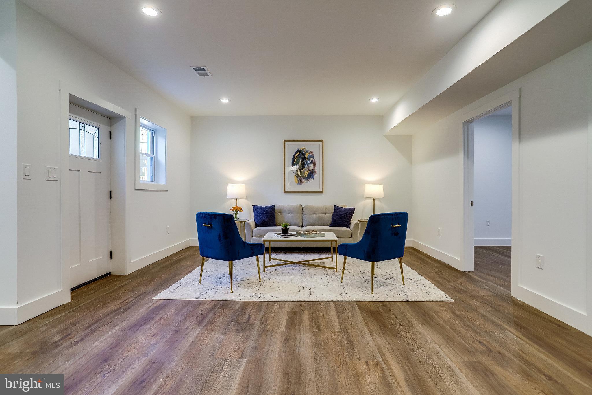 PIMMIT HILLS - Residential