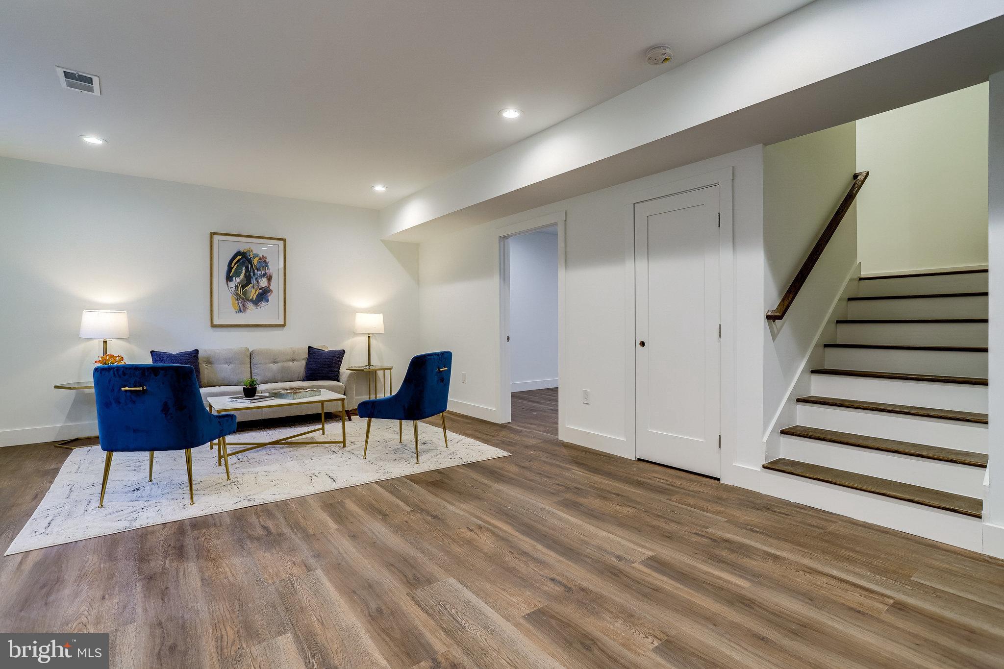 PIMMIT HILLS - Residential