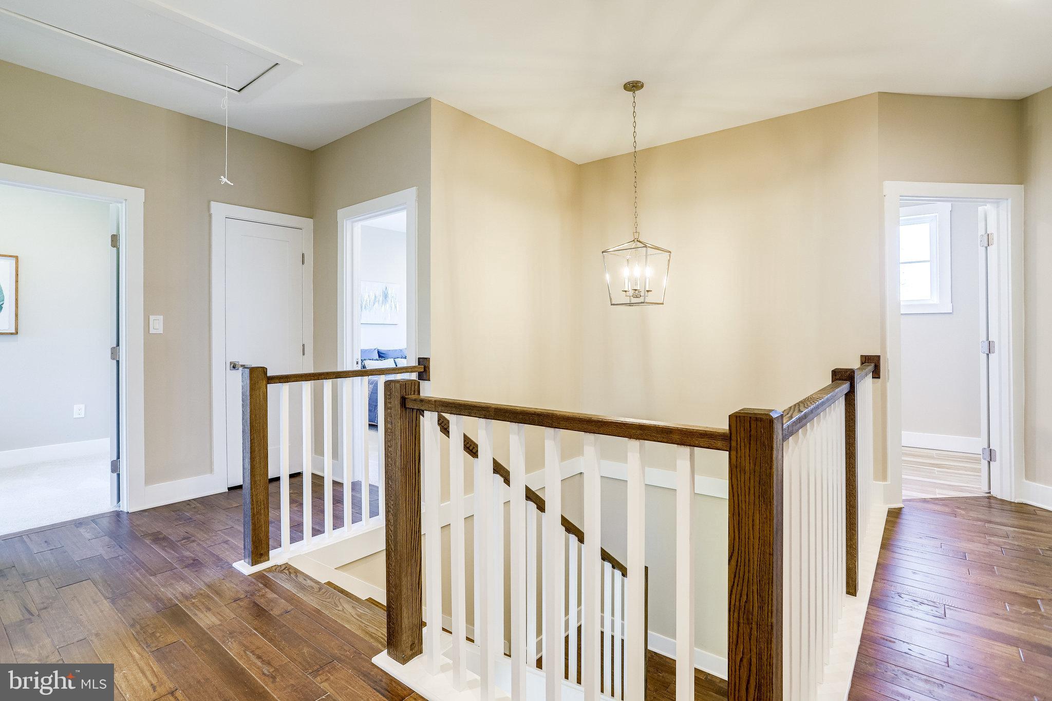 PIMMIT HILLS - Residential