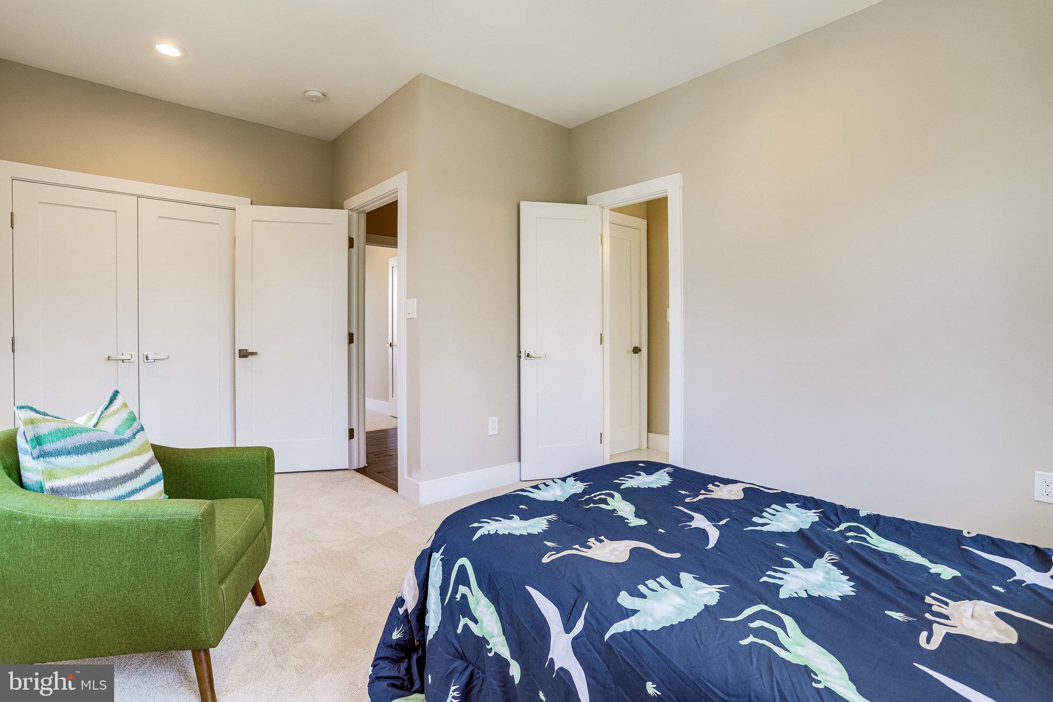 PIMMIT HILLS - Residential