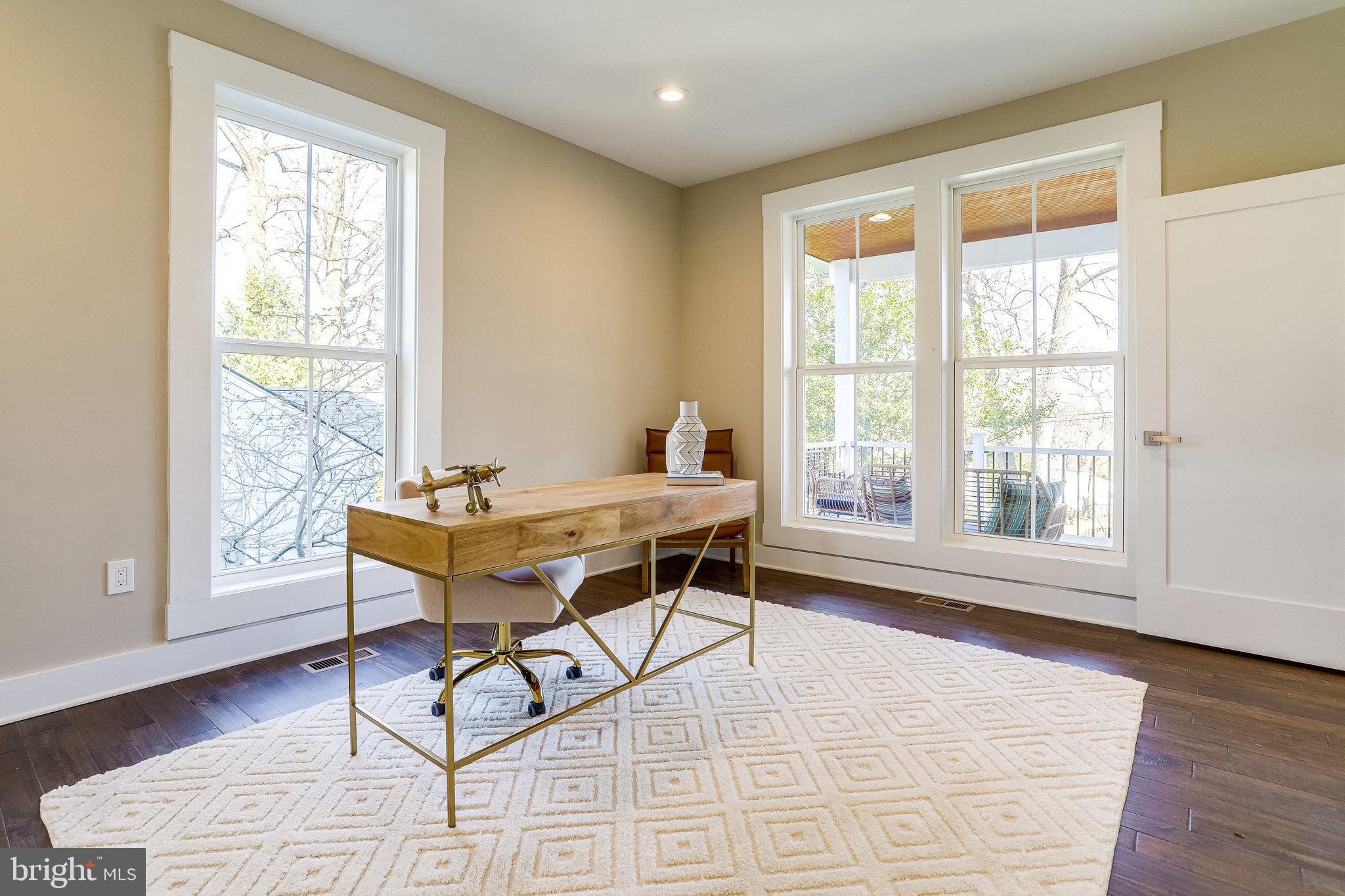 PIMMIT HILLS - Residential