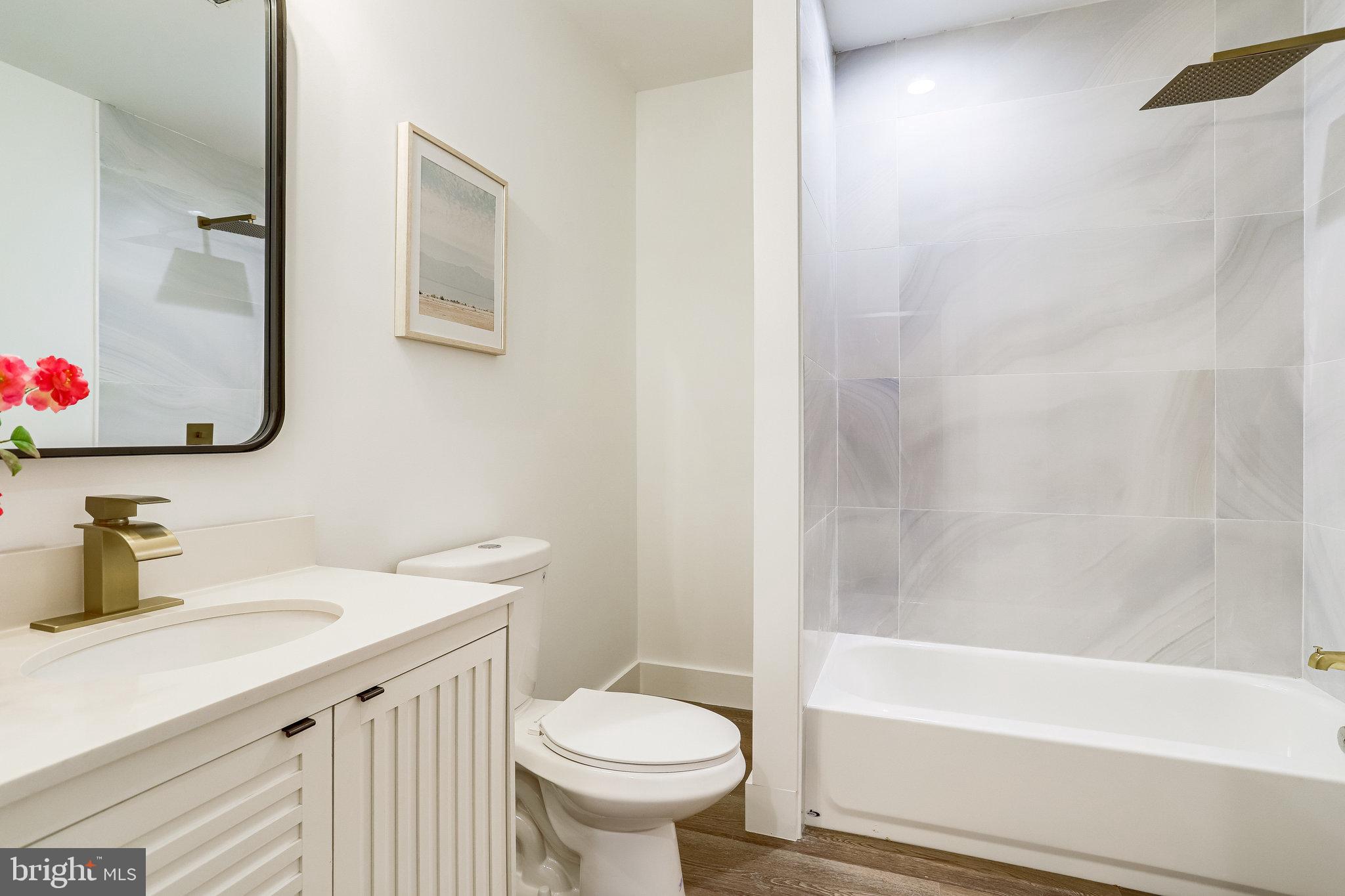 PIMMIT HILLS - Residential