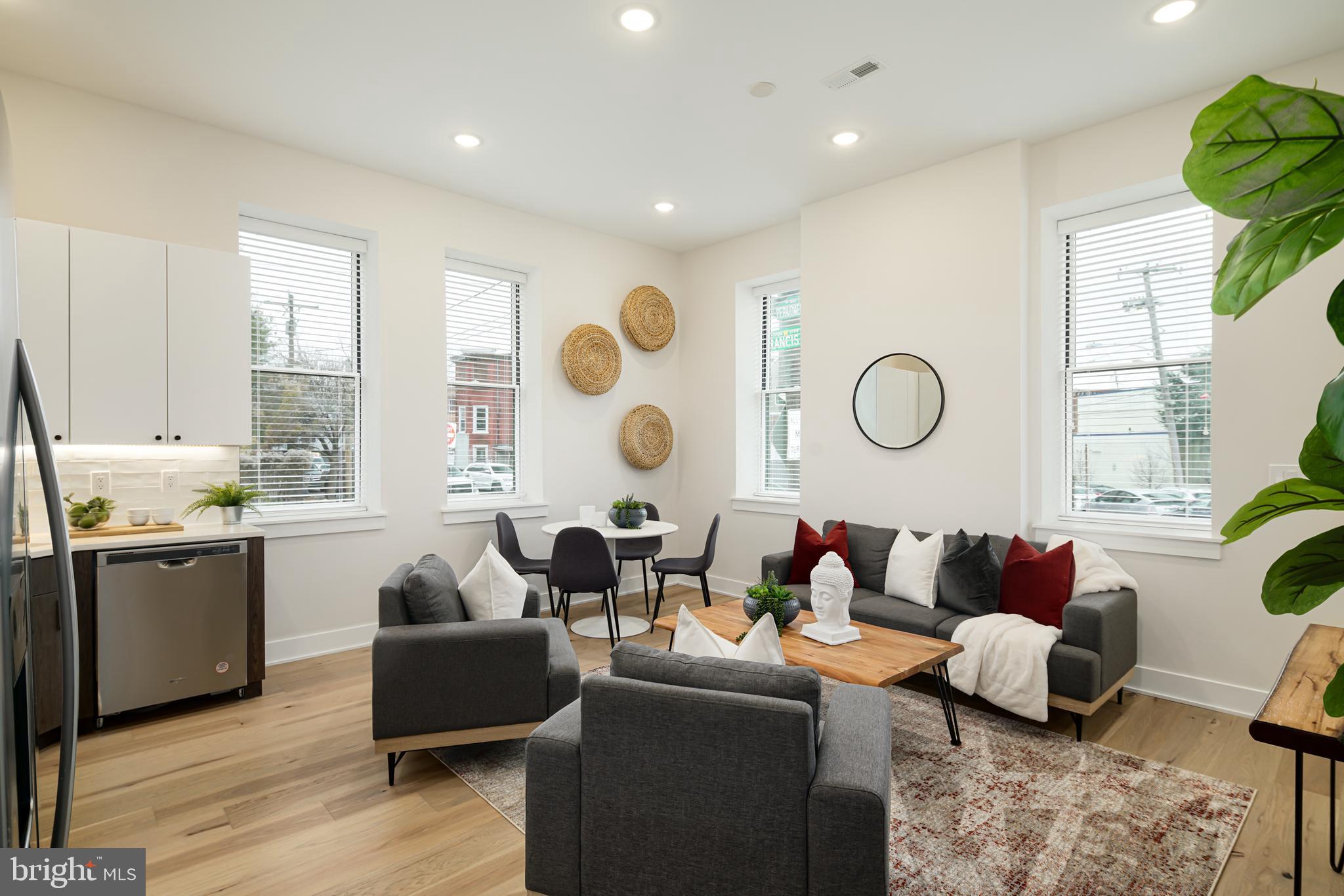 FRANCISVILLE - Residential