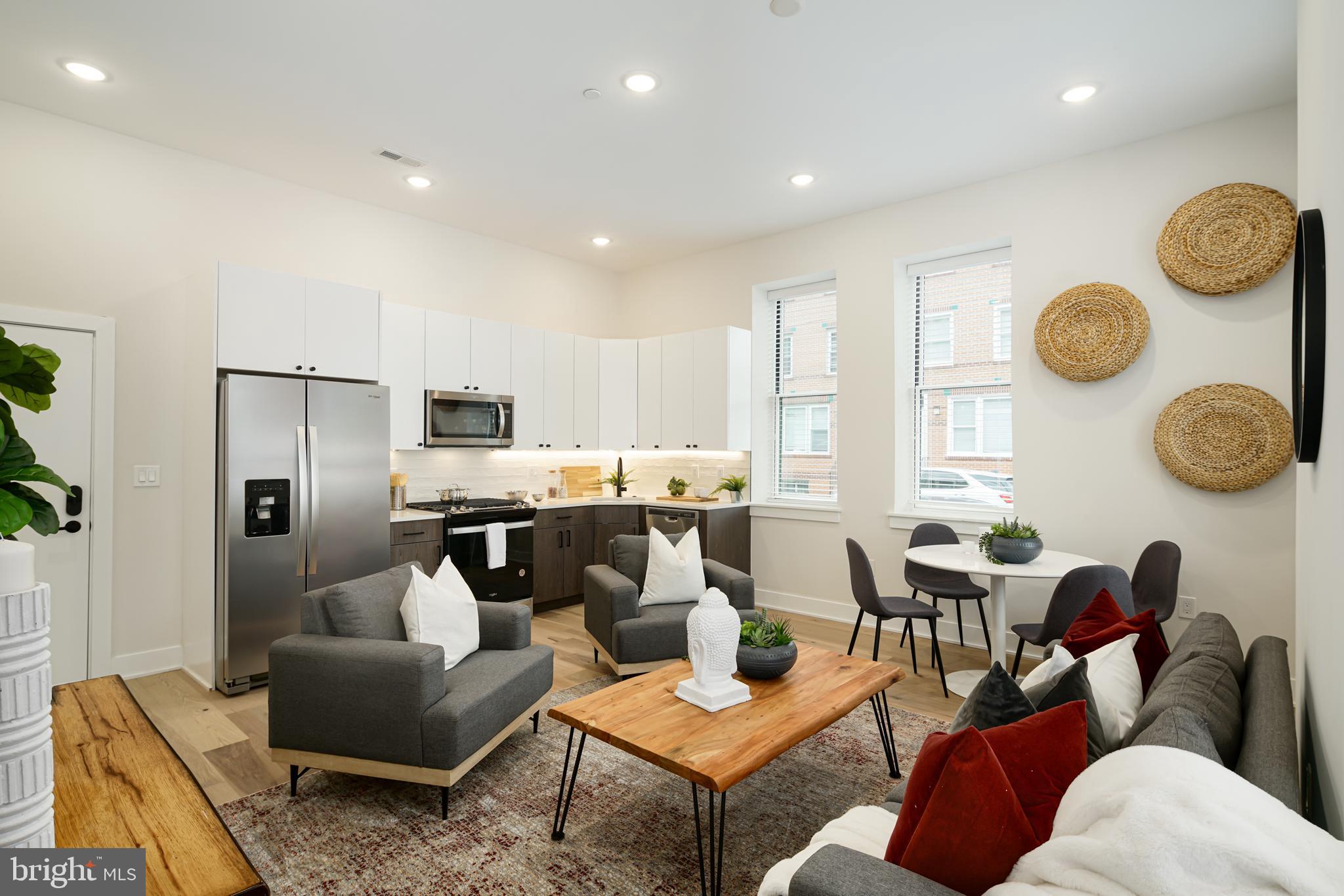 FRANCISVILLE - Residential