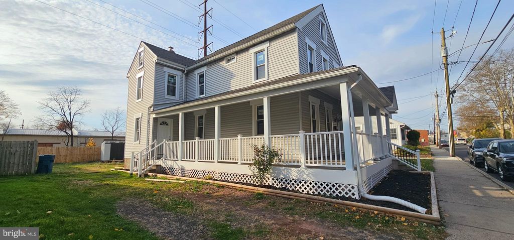 Photo of 36 N Maple Avenue, HATFIELD, PA 19440 (MLS # PAMC2161320)