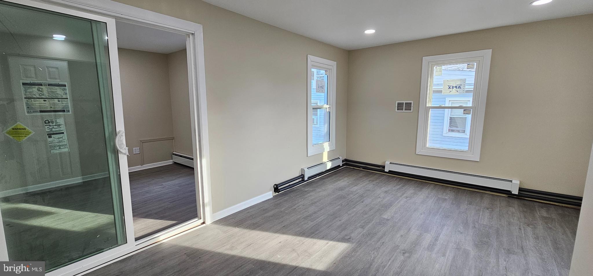 HATFIELD MANOR - Residential