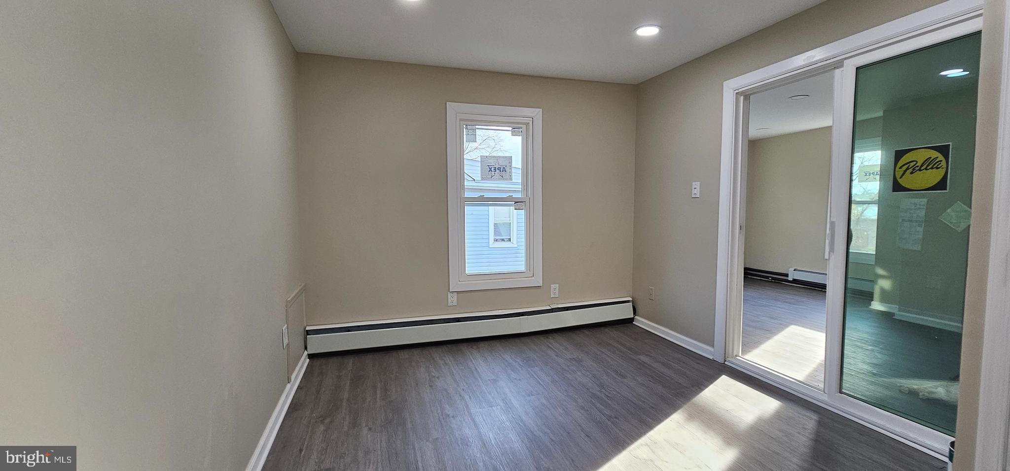 HATFIELD MANOR - Residential