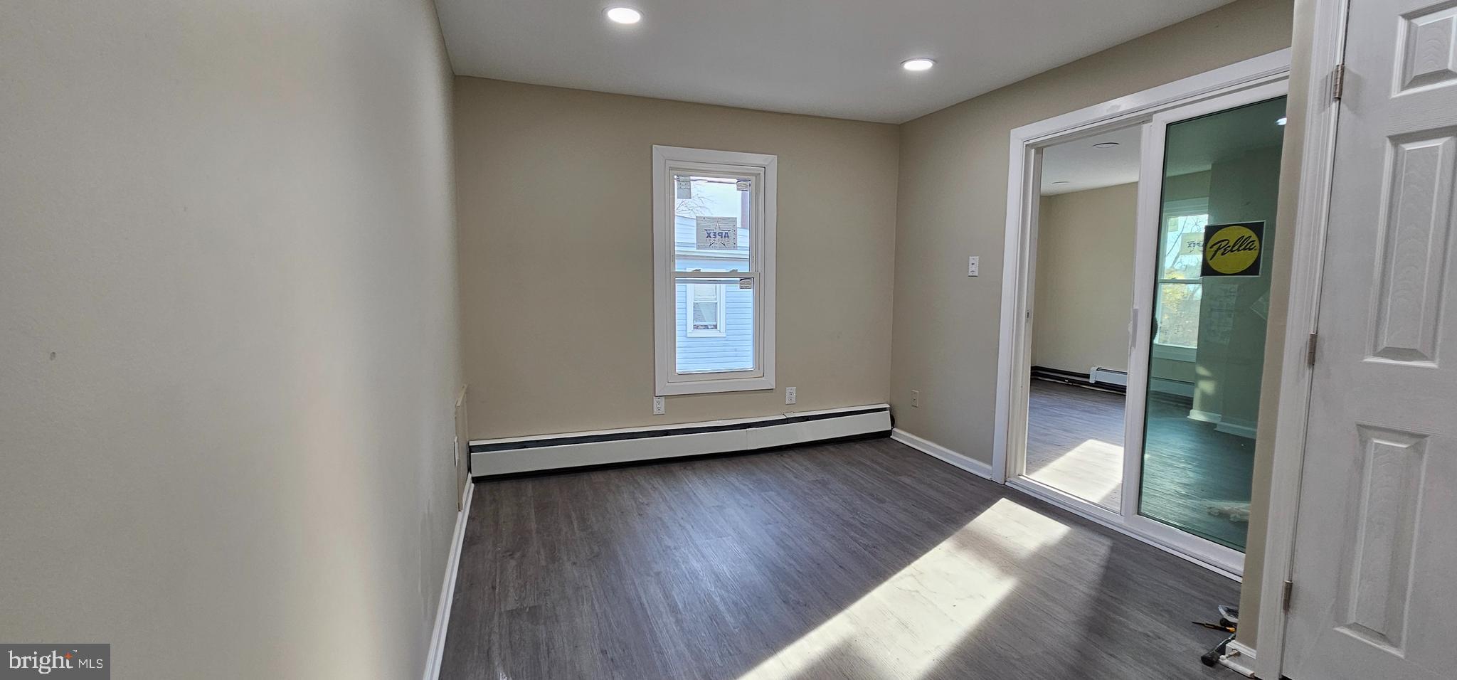 HATFIELD MANOR - Residential